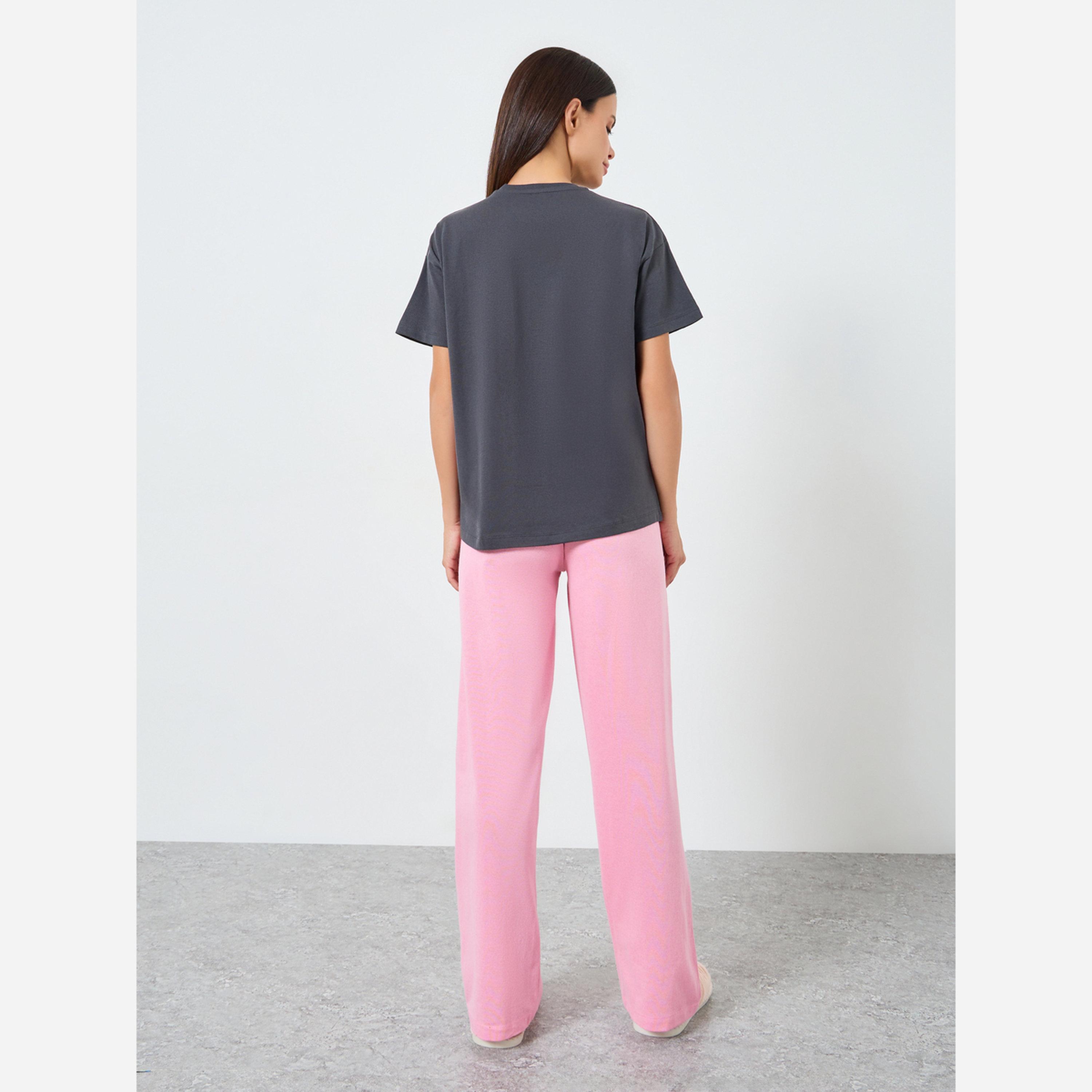 Styli Slogan Print Cotton T-Shirt and Solid Pyjama Set-women-clothing-nightwear-pyjamas-longsets-image-5