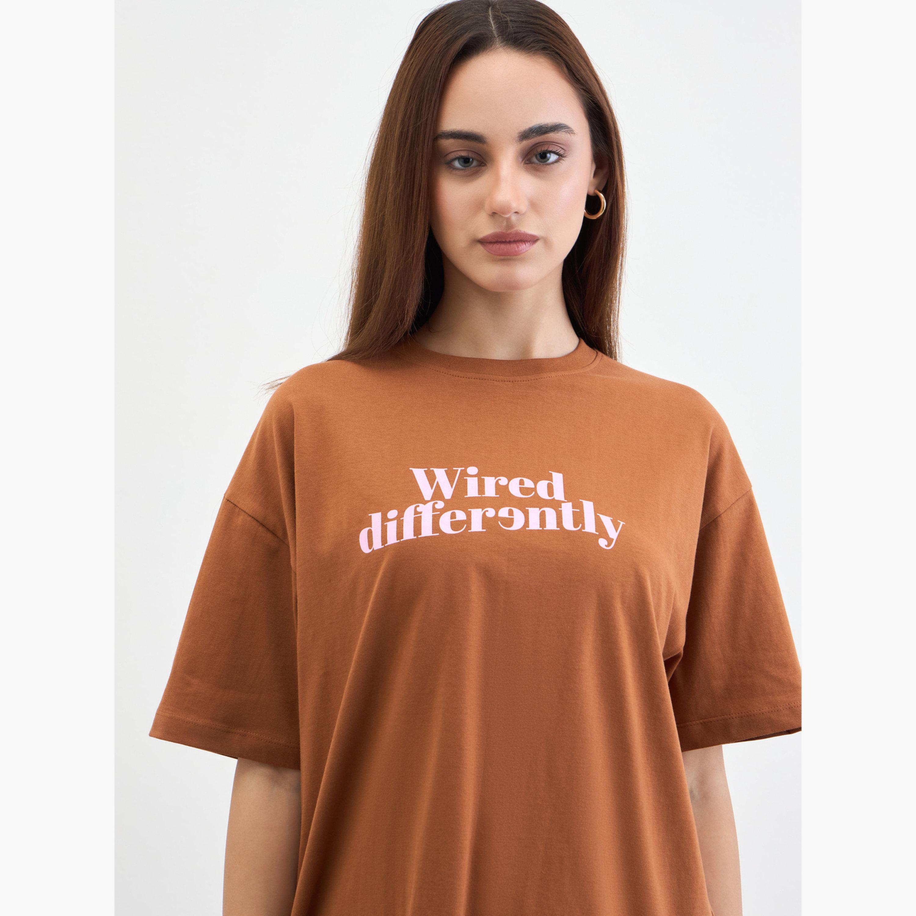 Styli Brown Slogan Print Oversized T-Shirt-women-clothing-tshirts-image-4