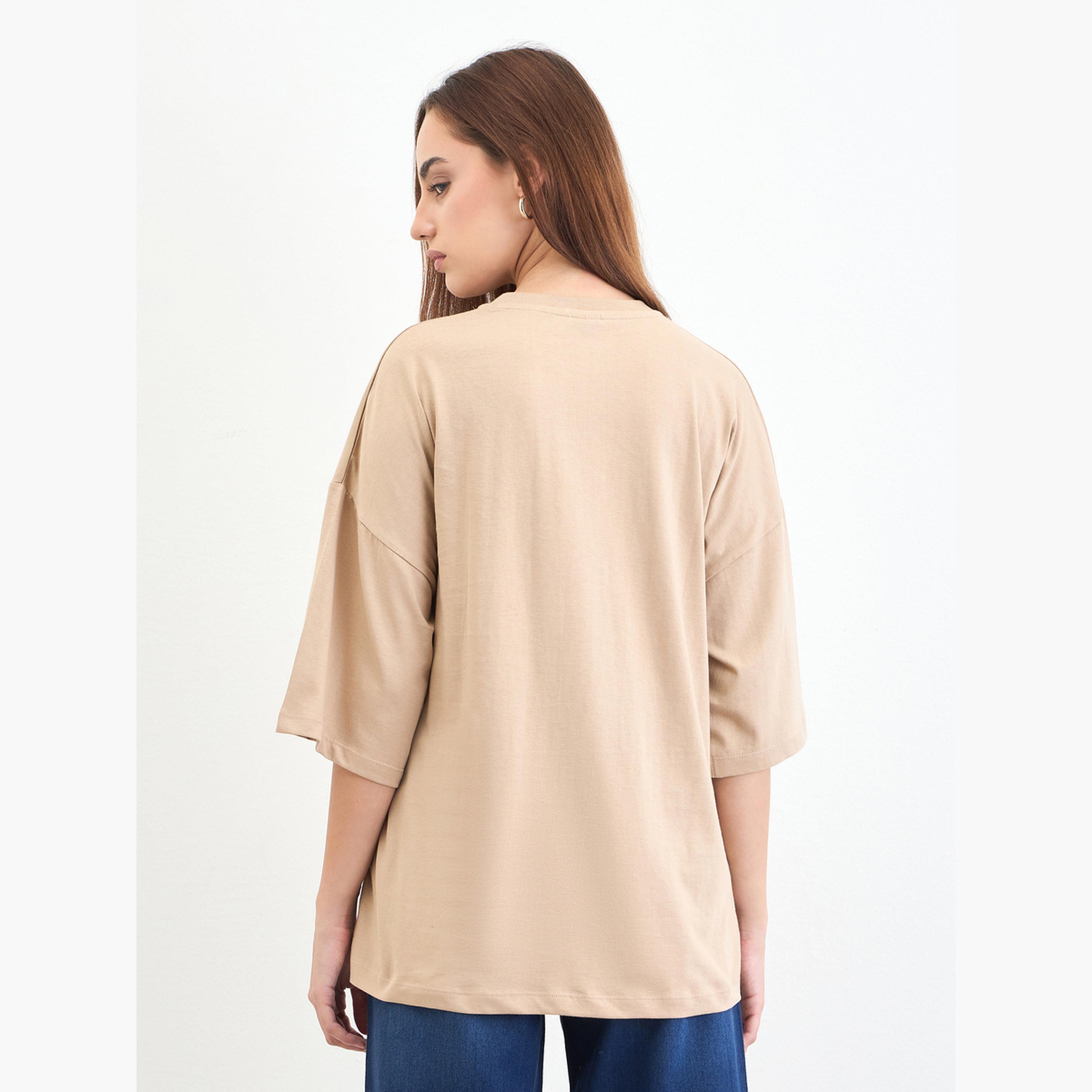 ستايلي - تي شيرت بيج بطبعة شعار مقاس واسع-women-clothing-tshirts-image-5
