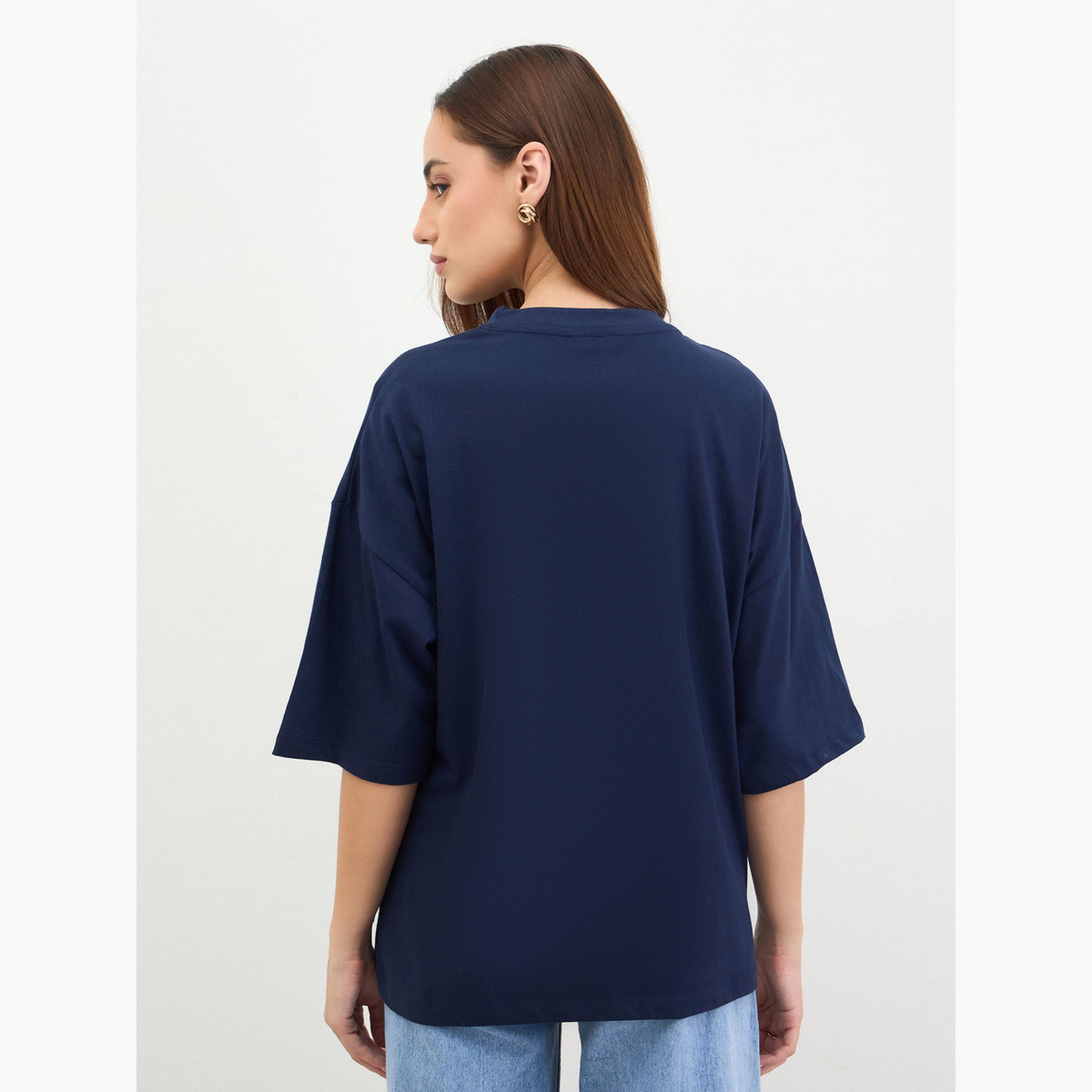 ستايلي - تي شيرت أزرق داكن مطرز مقاس واسع-women-clothing-tshirts-image-5