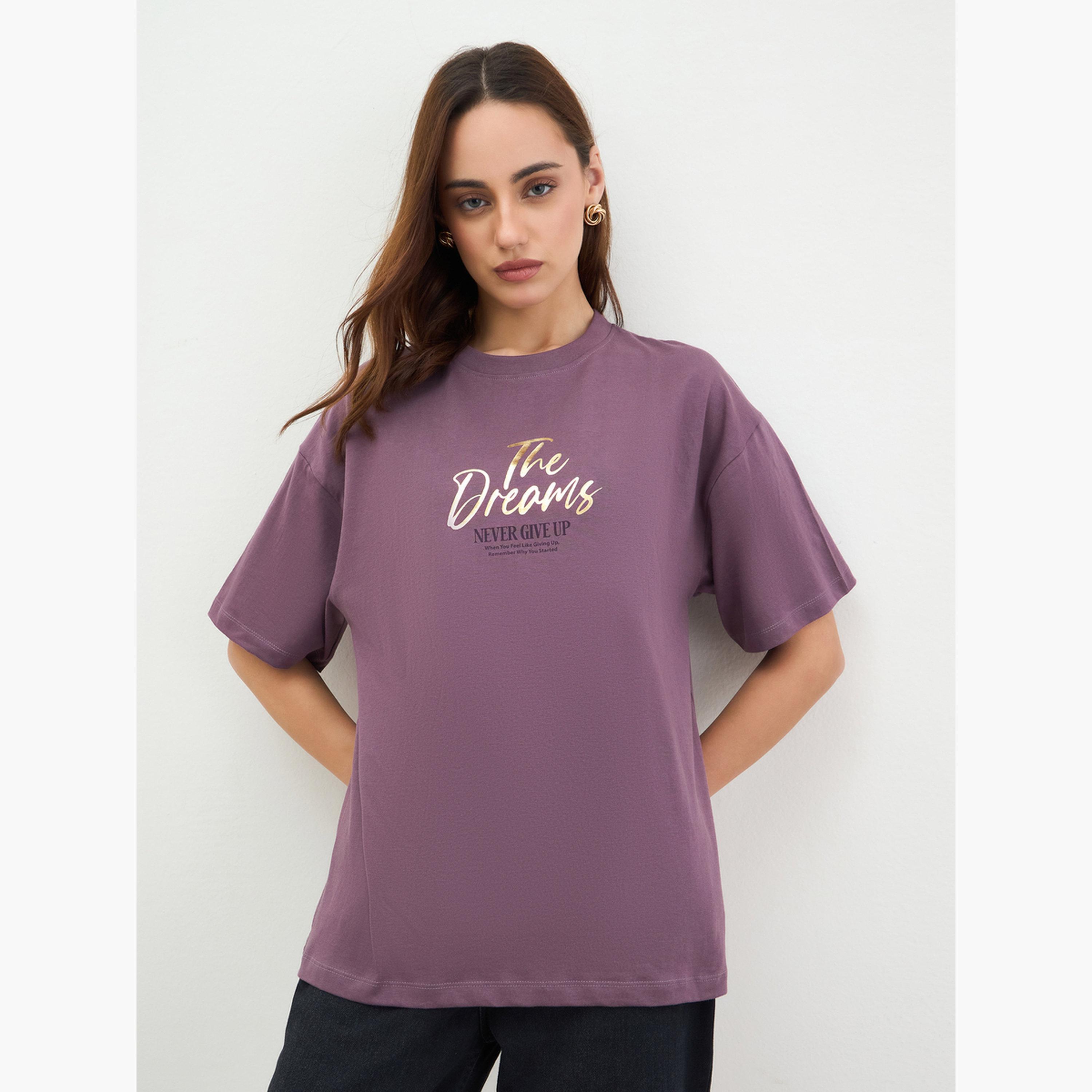 Styli Burgundy Slogan Print Oversized T-Shirt-women-clothing-tshirts-image-1
