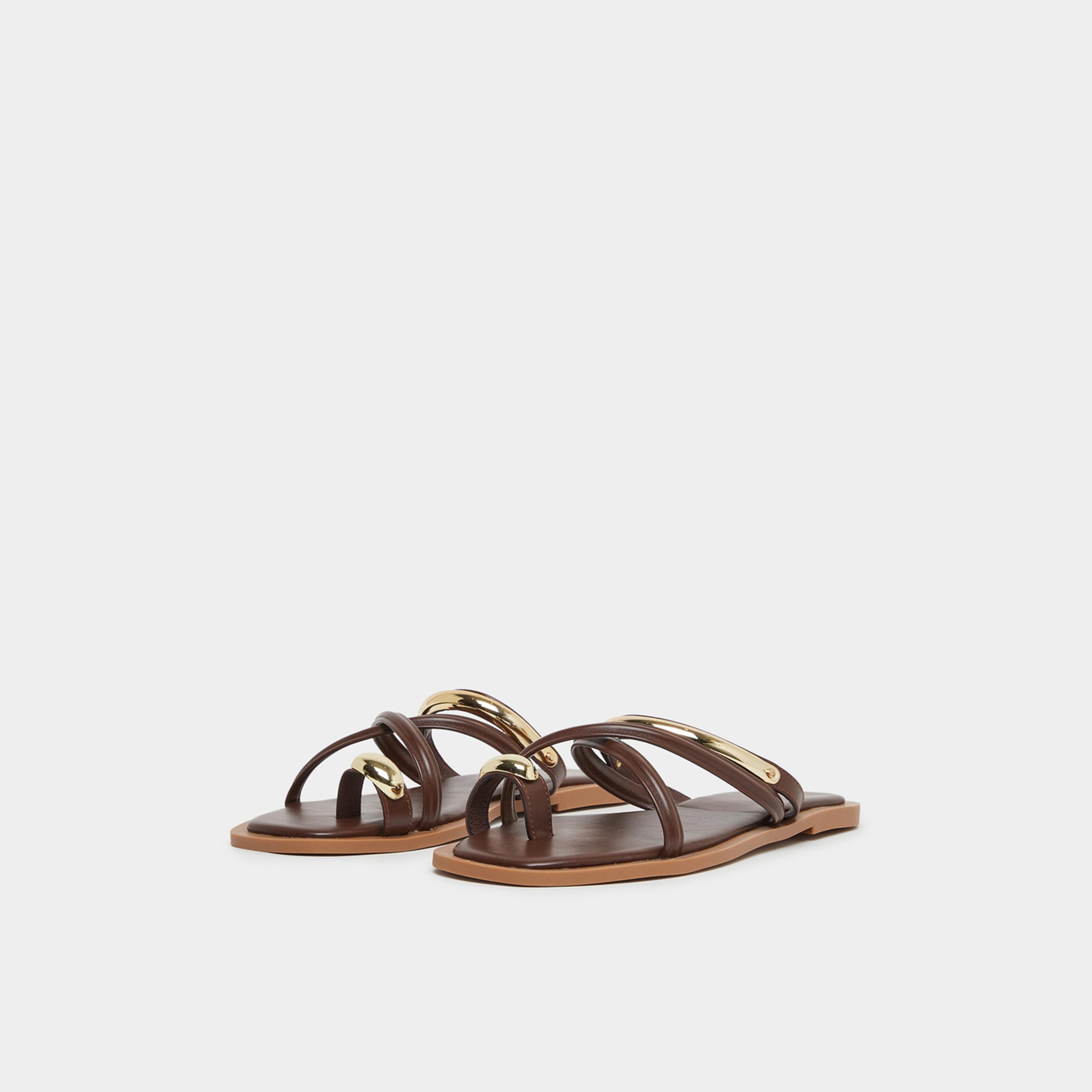 ستايلي - صندل مسطح للنساء لون بني بحلقة أصابع القدم-women-shoes-sandals-flats-image-1