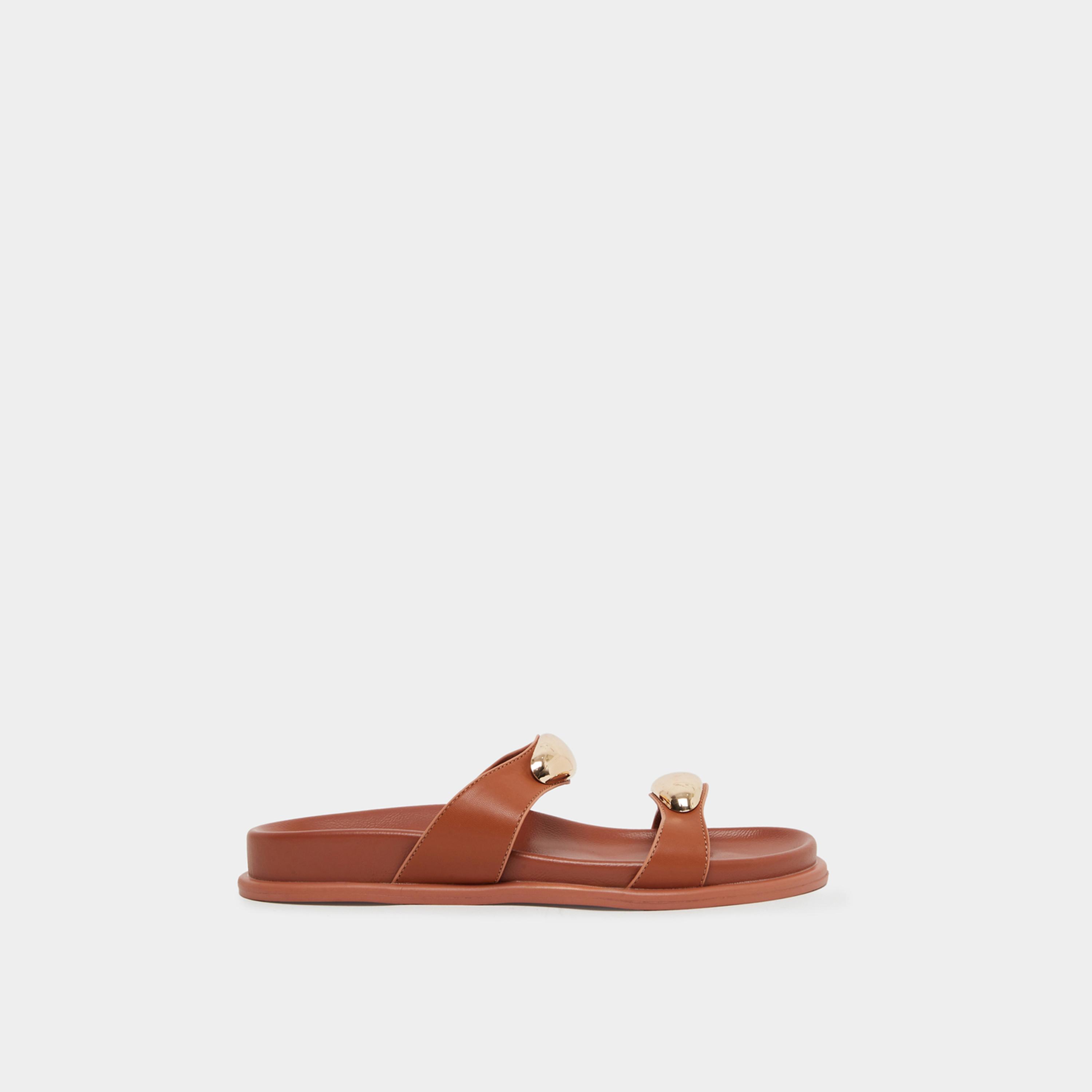 ستايلي - صندل نسائي بني اللون مزين بزخارف معدنية-women-shoes-flats-slides-image-3