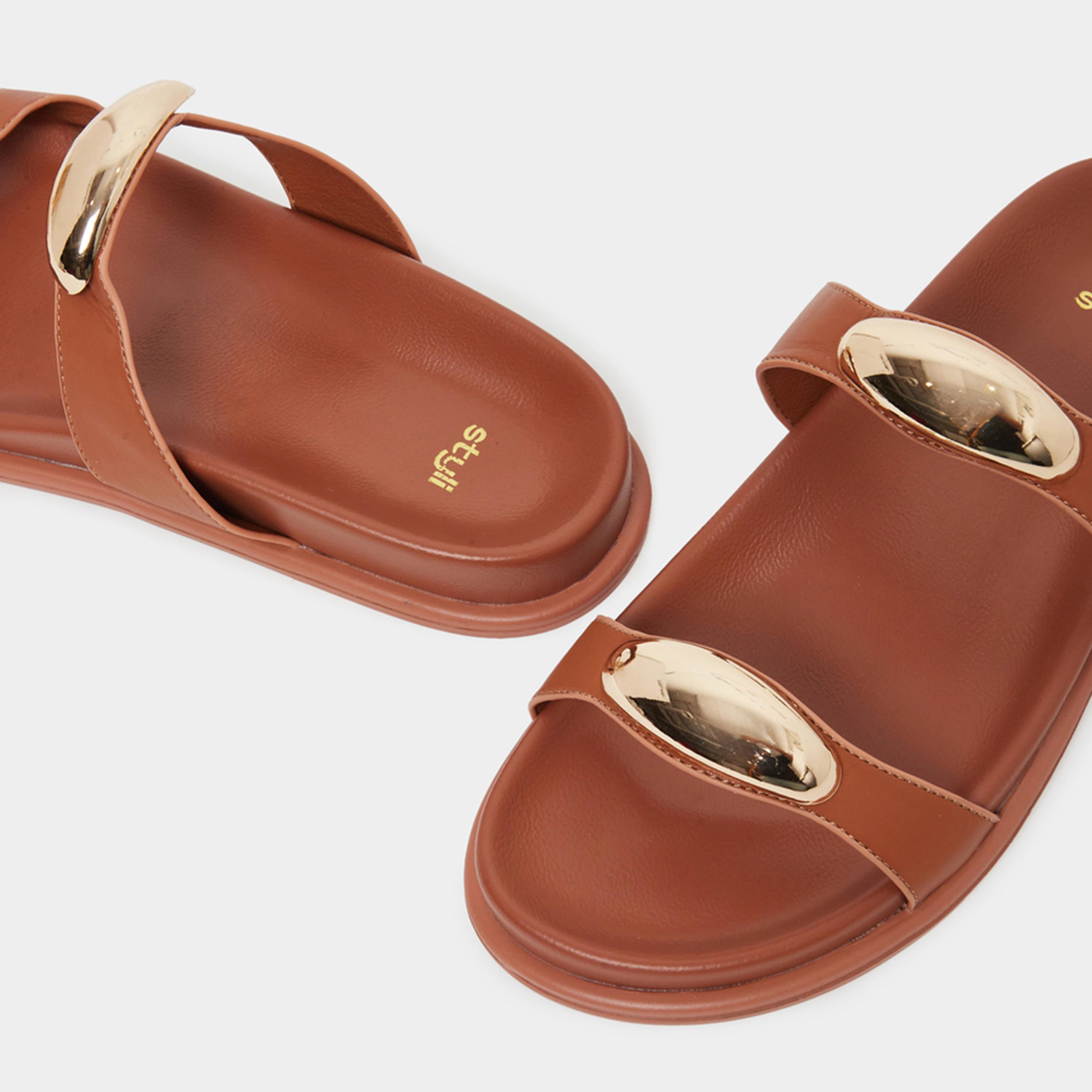 ستايلي - صندل نسائي بني اللون مزين بزخارف معدنية-women-shoes-flats-slides-image-4