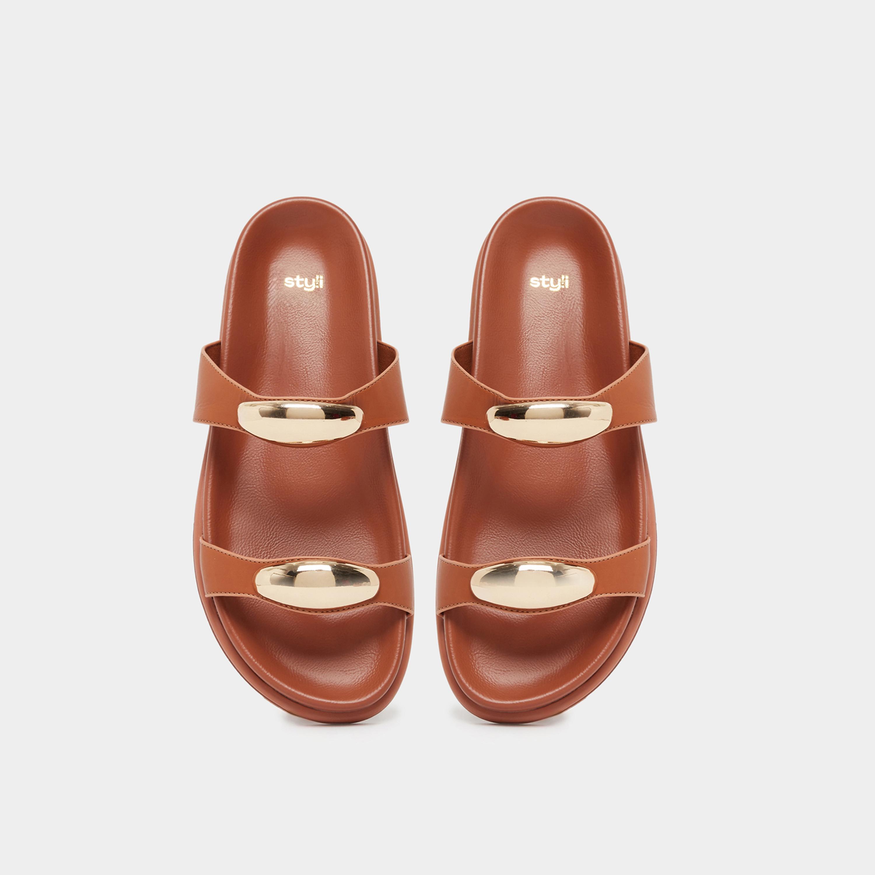 ستايلي - صندل نسائي بني اللون مزين بزخارف معدنية-women-shoes-flats-slides-image-6