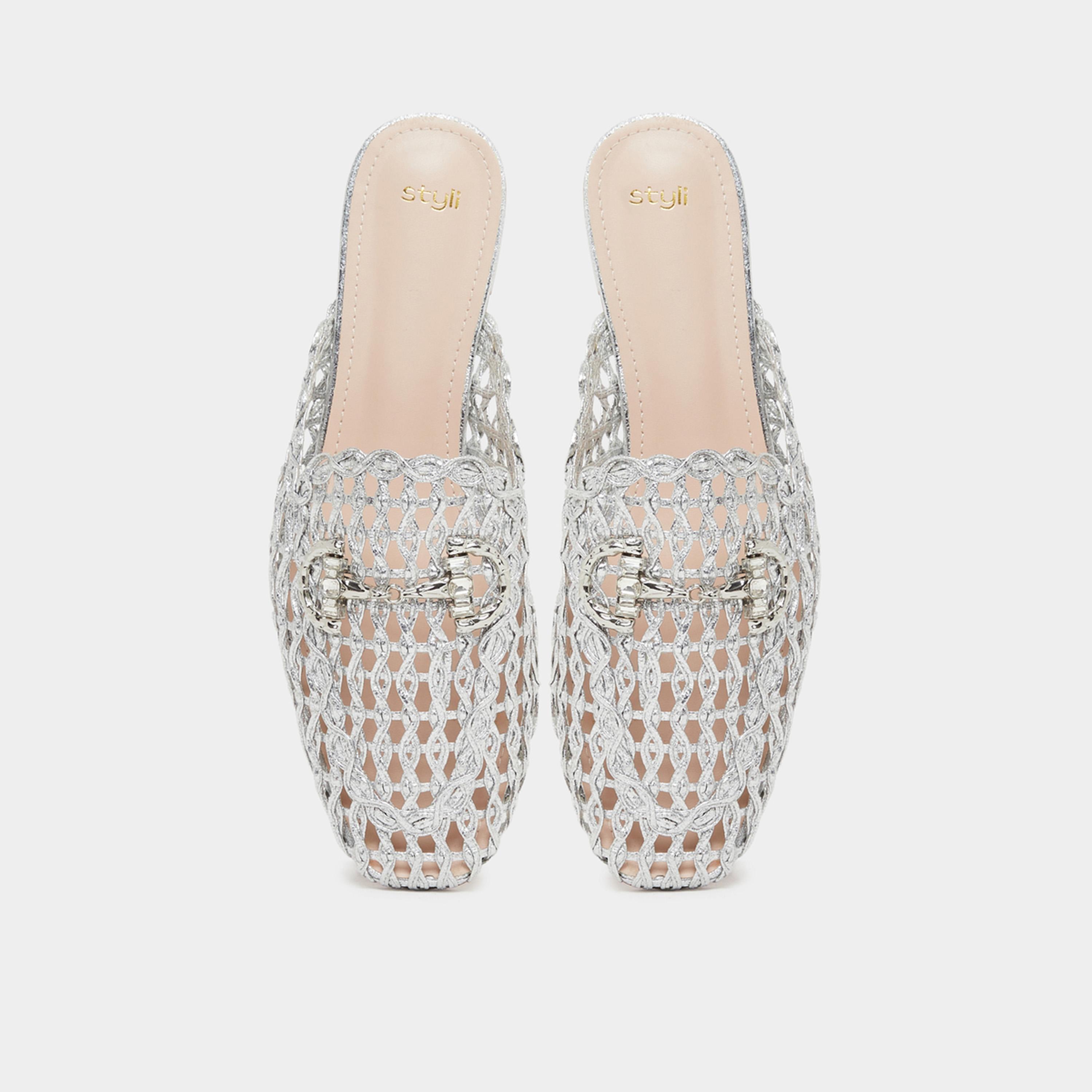 ستايلي - حذاء نسائي من الجلد لون الفضي-women-shoes-flats-mules-image-3
