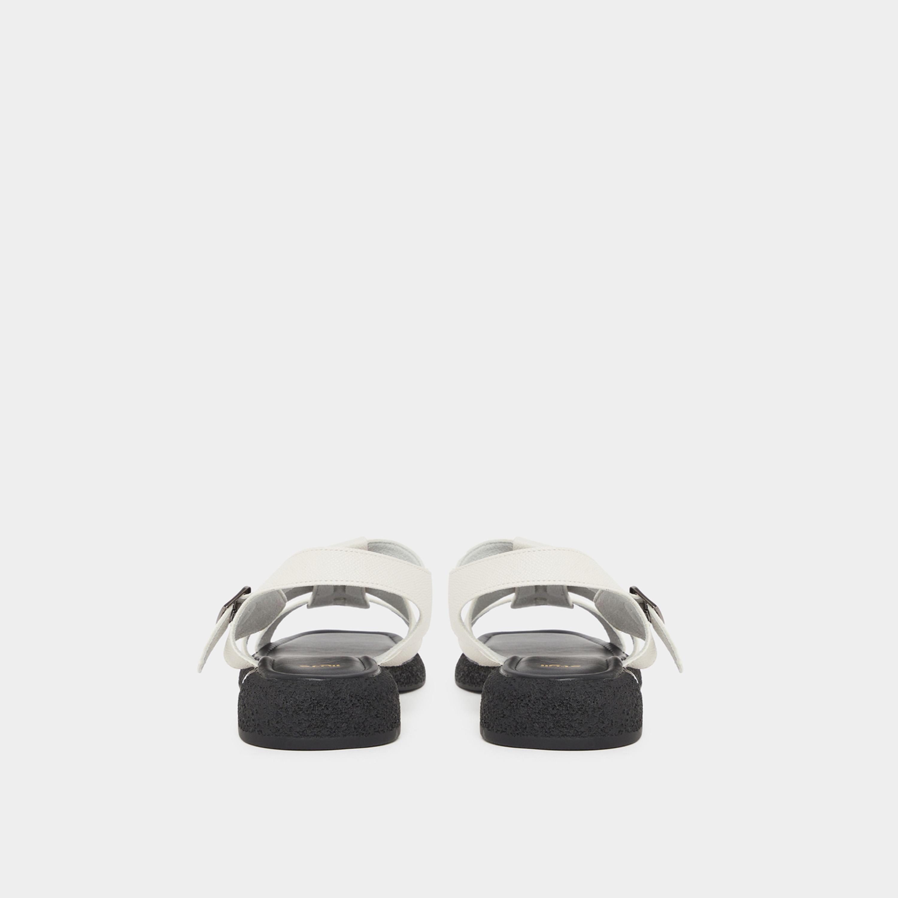 ستايلي - صندل أبيض بإبزيم وحزام للكاحل للنساء-women-shoes-sandals-heeled-image-4