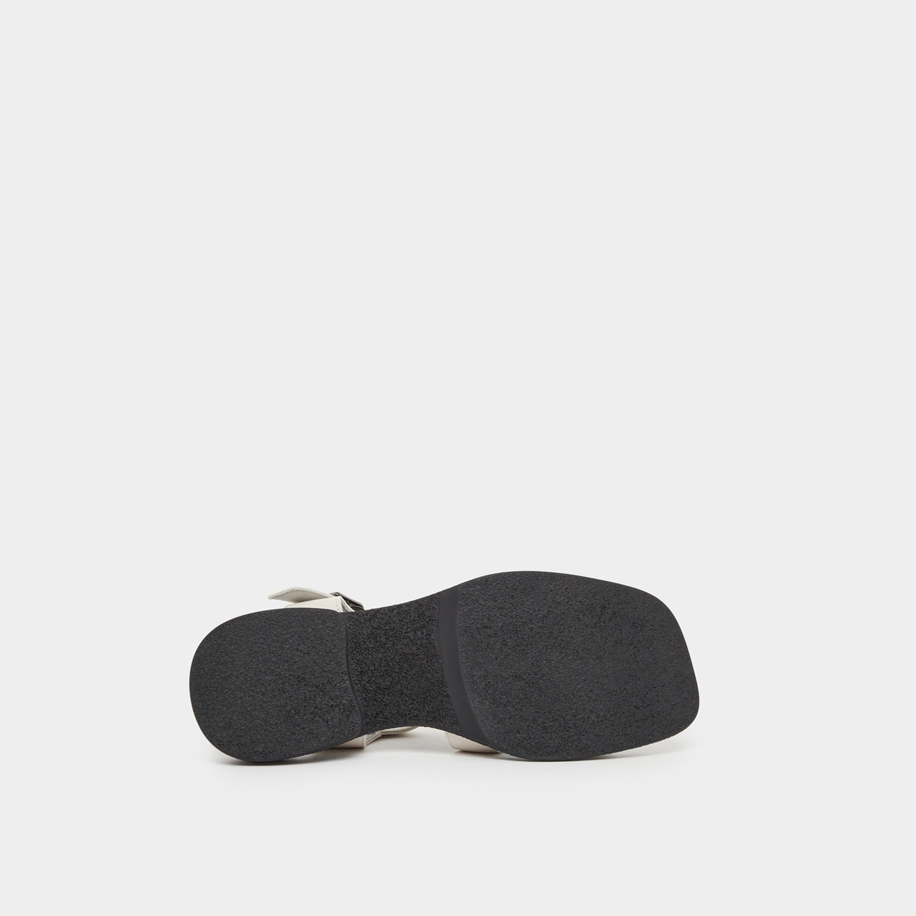 ستايلي - صندل أبيض بإبزيم وحزام للكاحل للنساء-women-shoes-sandals-heeled-image-6