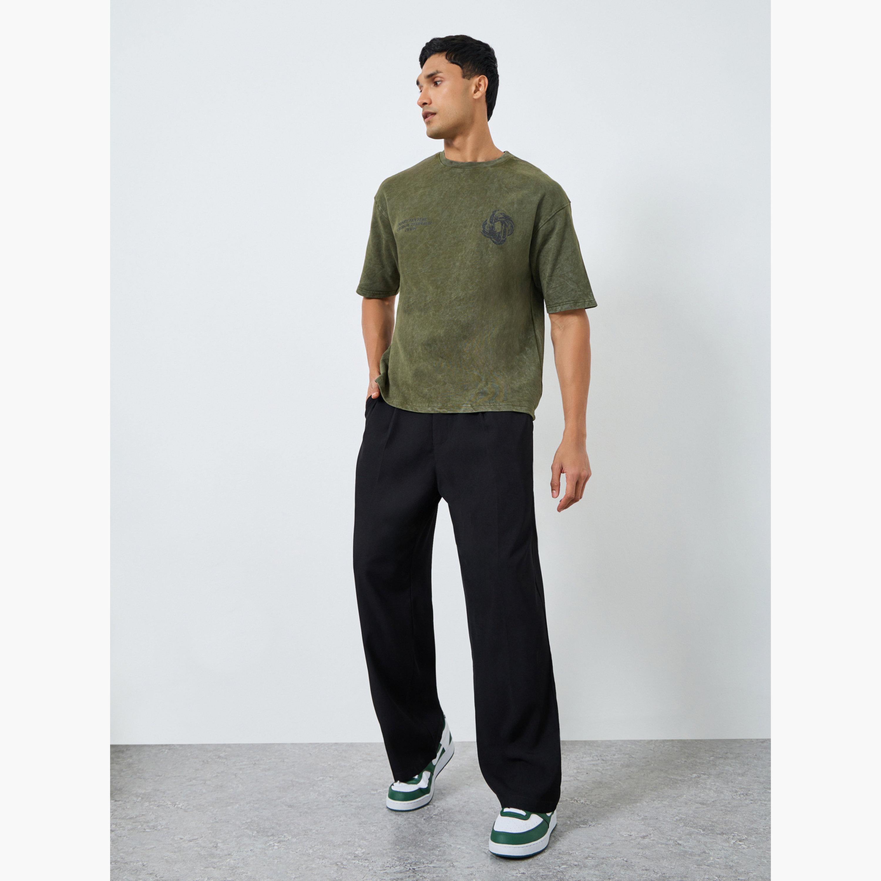 تيشيرت واسع مطبوع بنمط مغسول-men-clothing-tshirtsandpolos-tshirts-image-2