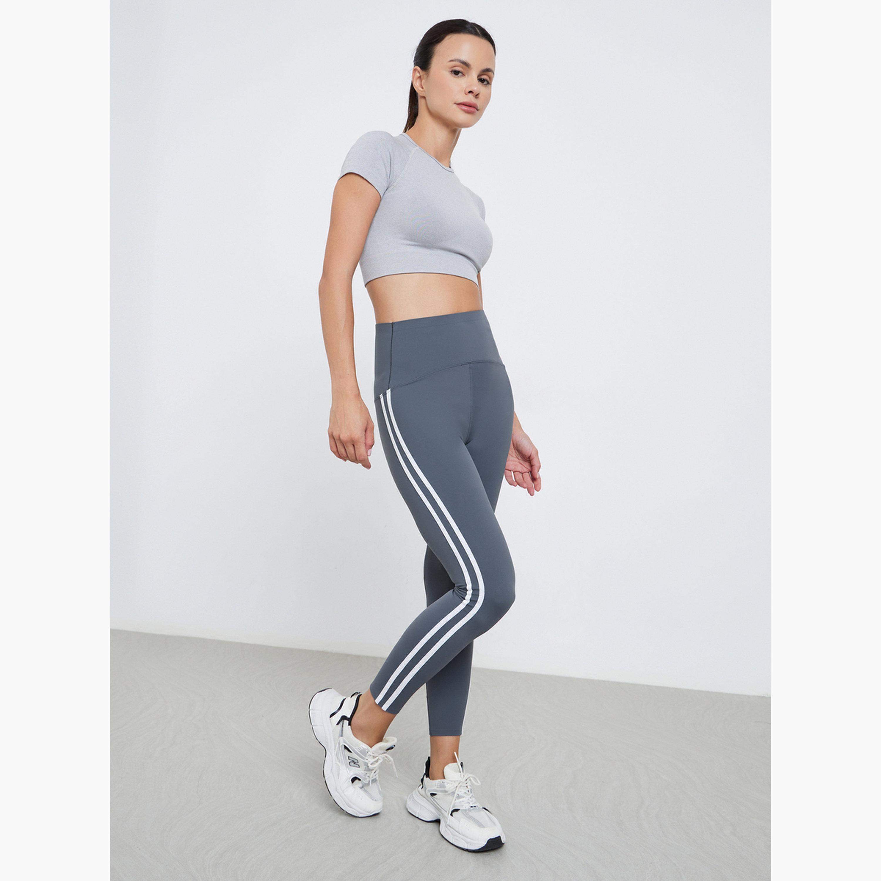 ستايلي - بنطال ضيق بتفاصيل مخططة على الجانبين-women-clothing-sportswearandactivewear-bottoms-leggings-image-2