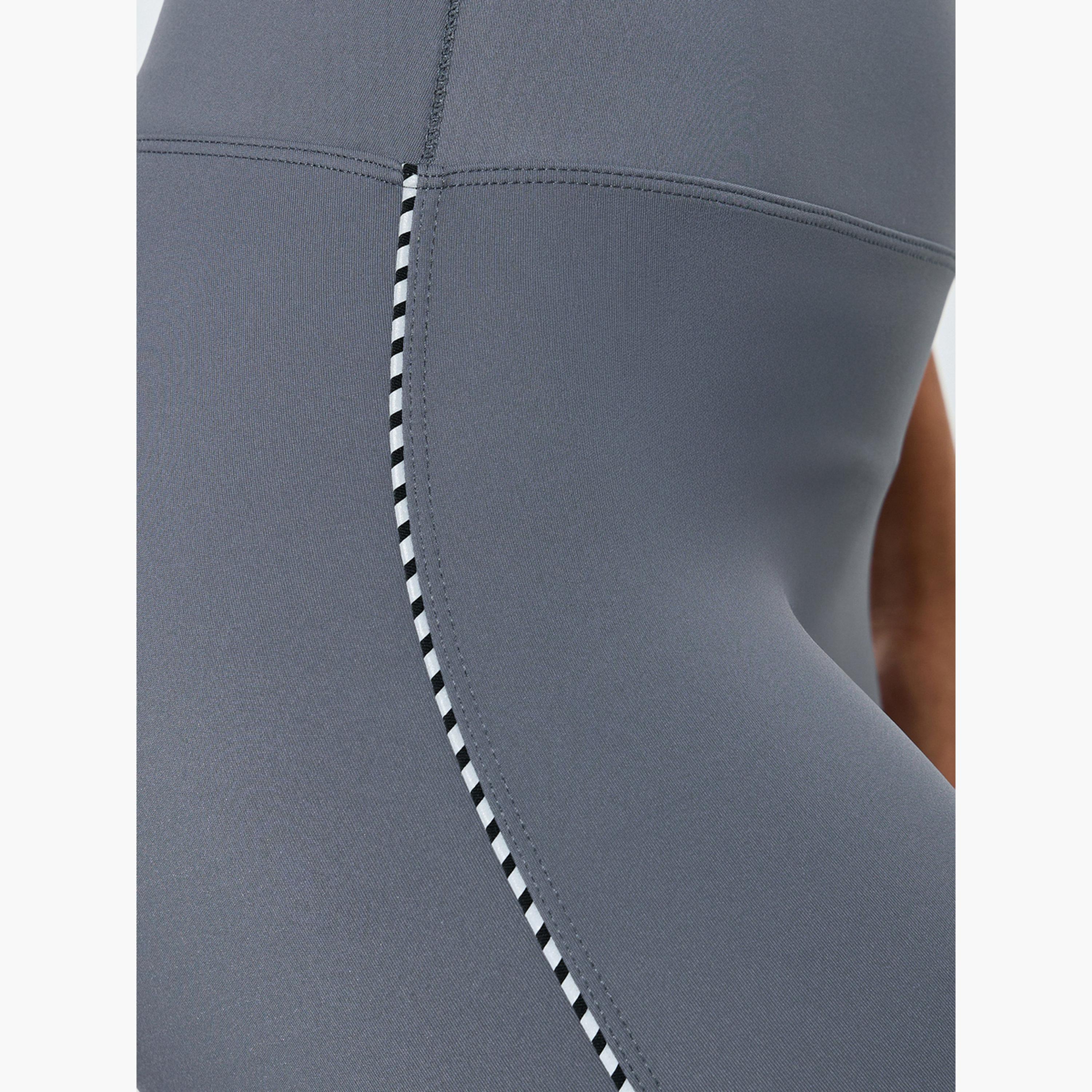 Styli Contrast Single Line Side Piping Leggings-women-clothing-sportswearandactivewear-bottoms-leggings-image-3