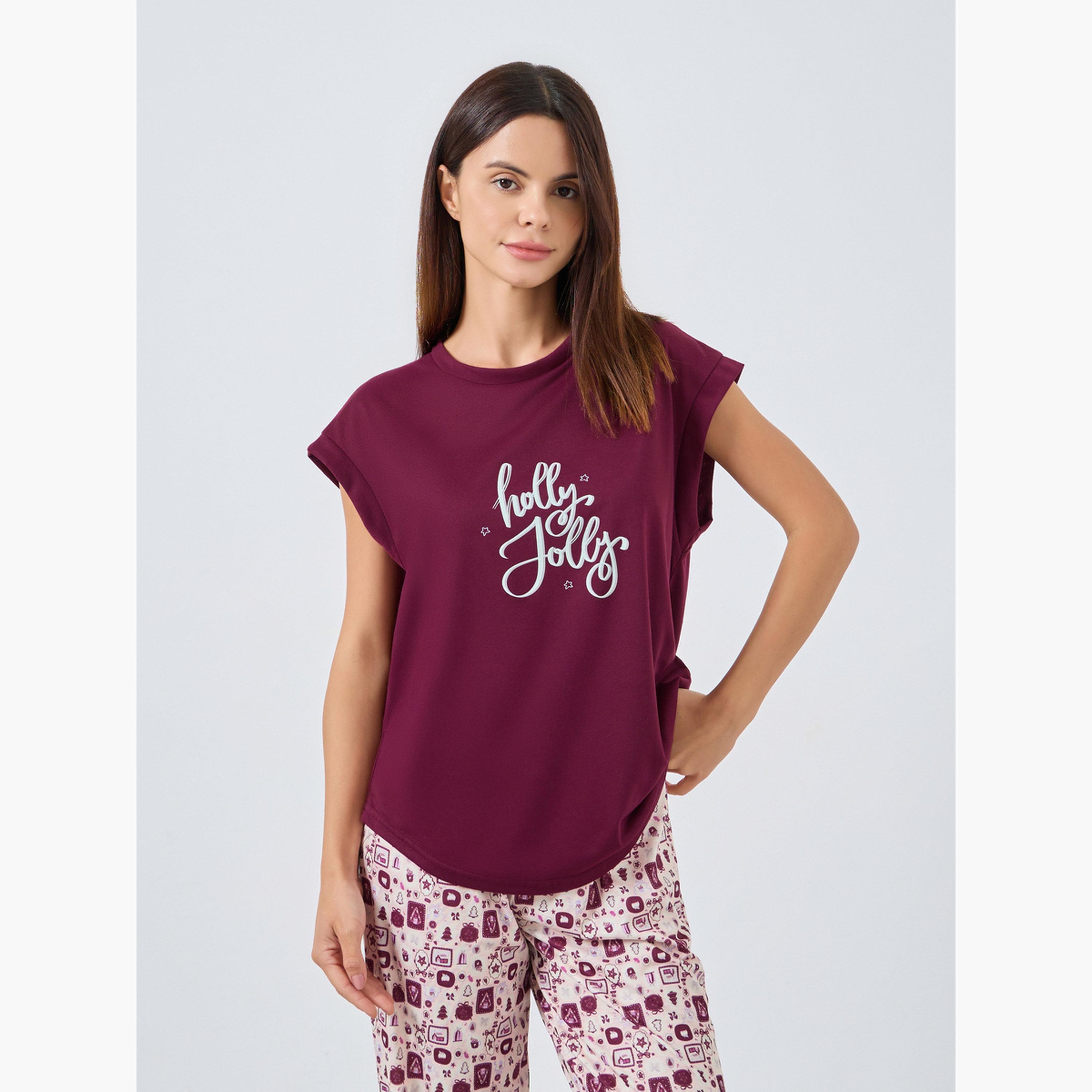 ستايلي - بيجاما تي شيرت بشعار هولي جولي للنساء-women-clothing-nightwear-pyjamas-longsets-image-2