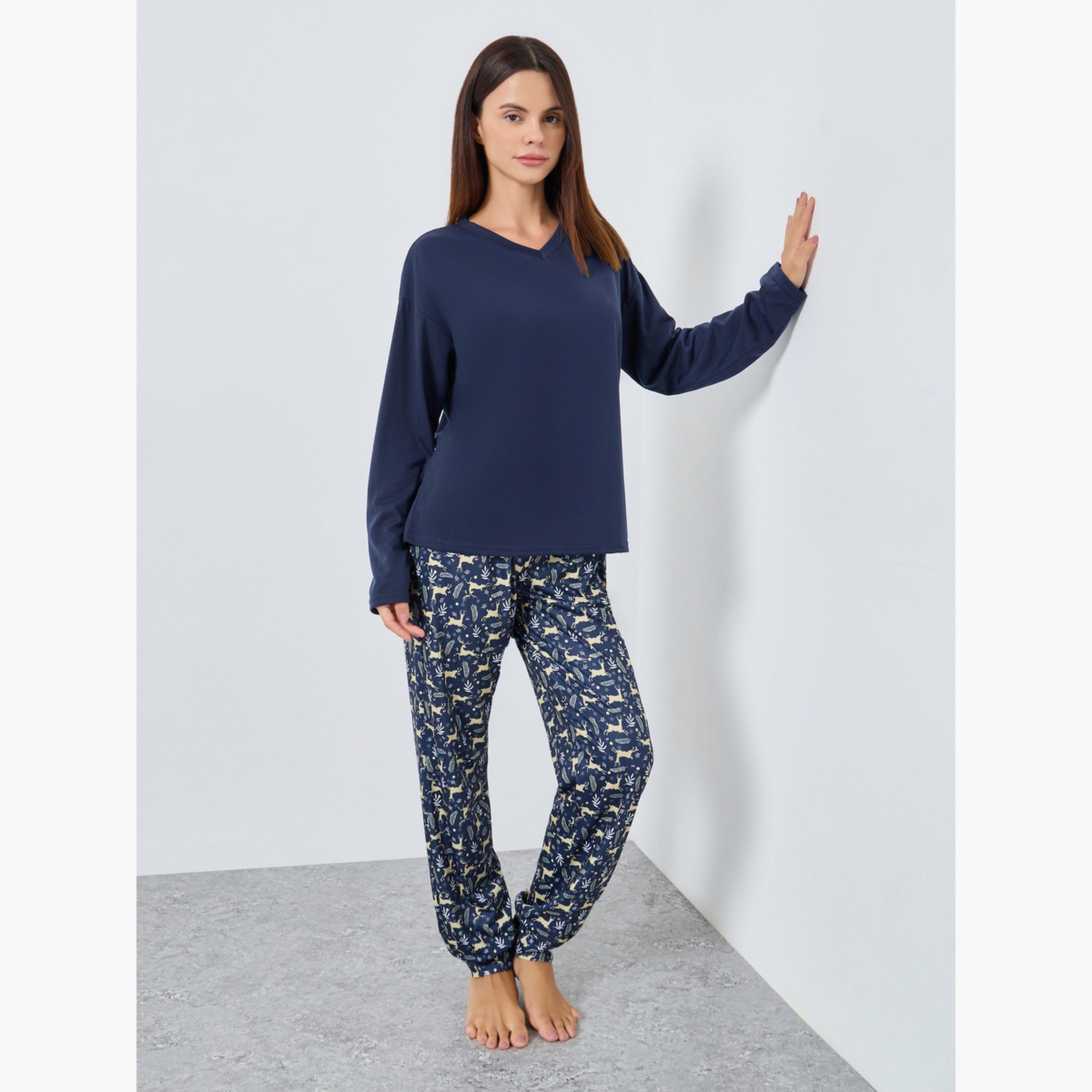 Styli Women Solid V Neck T-Shirt and Winter Print Cuffed Pyjama Set-women-clothing-nightwear-pyjamas-longsets-image-1