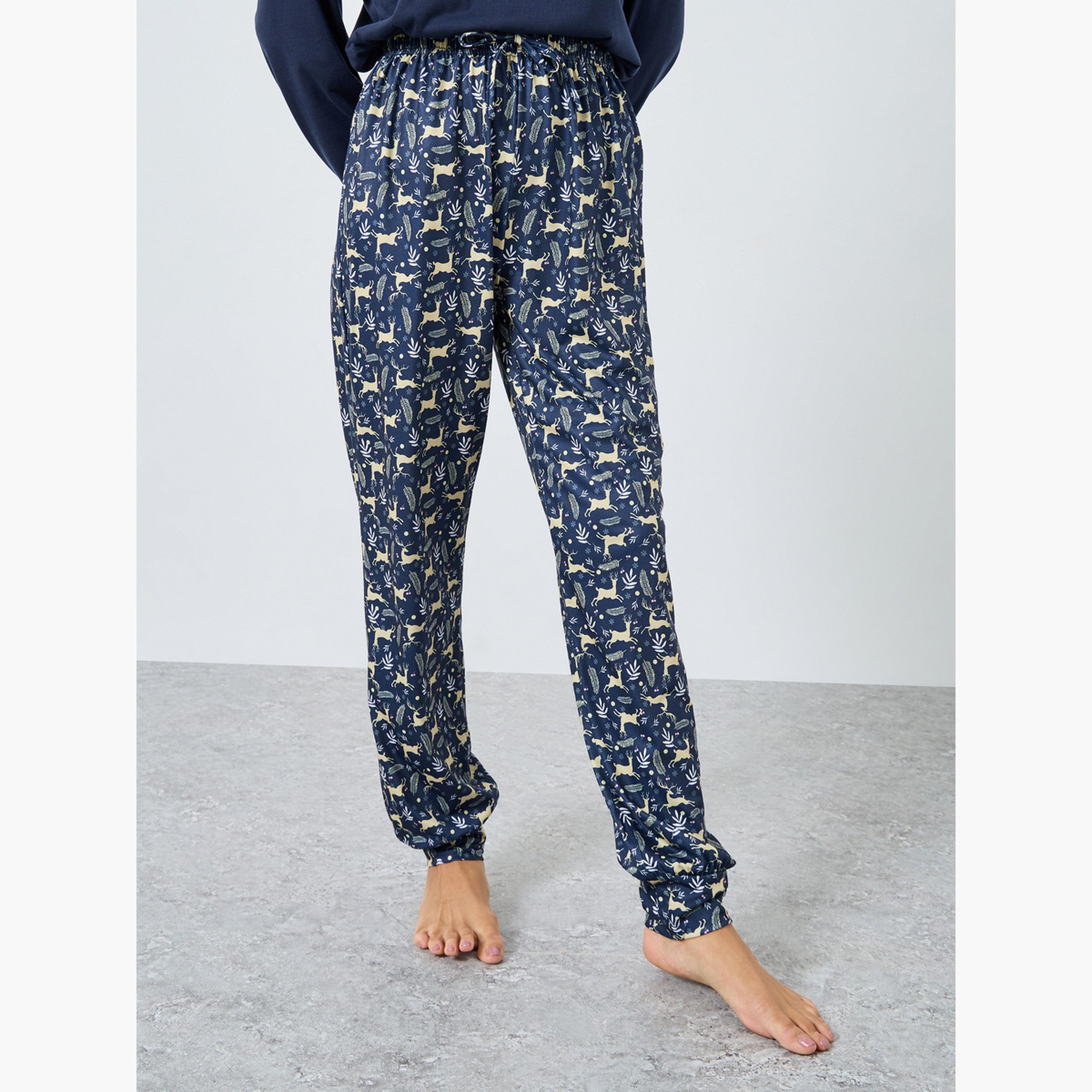 Styli Women Solid V Neck T-Shirt and Winter Print Cuffed Pyjama Set-women-clothing-nightwear-pyjamas-longsets-image-3
