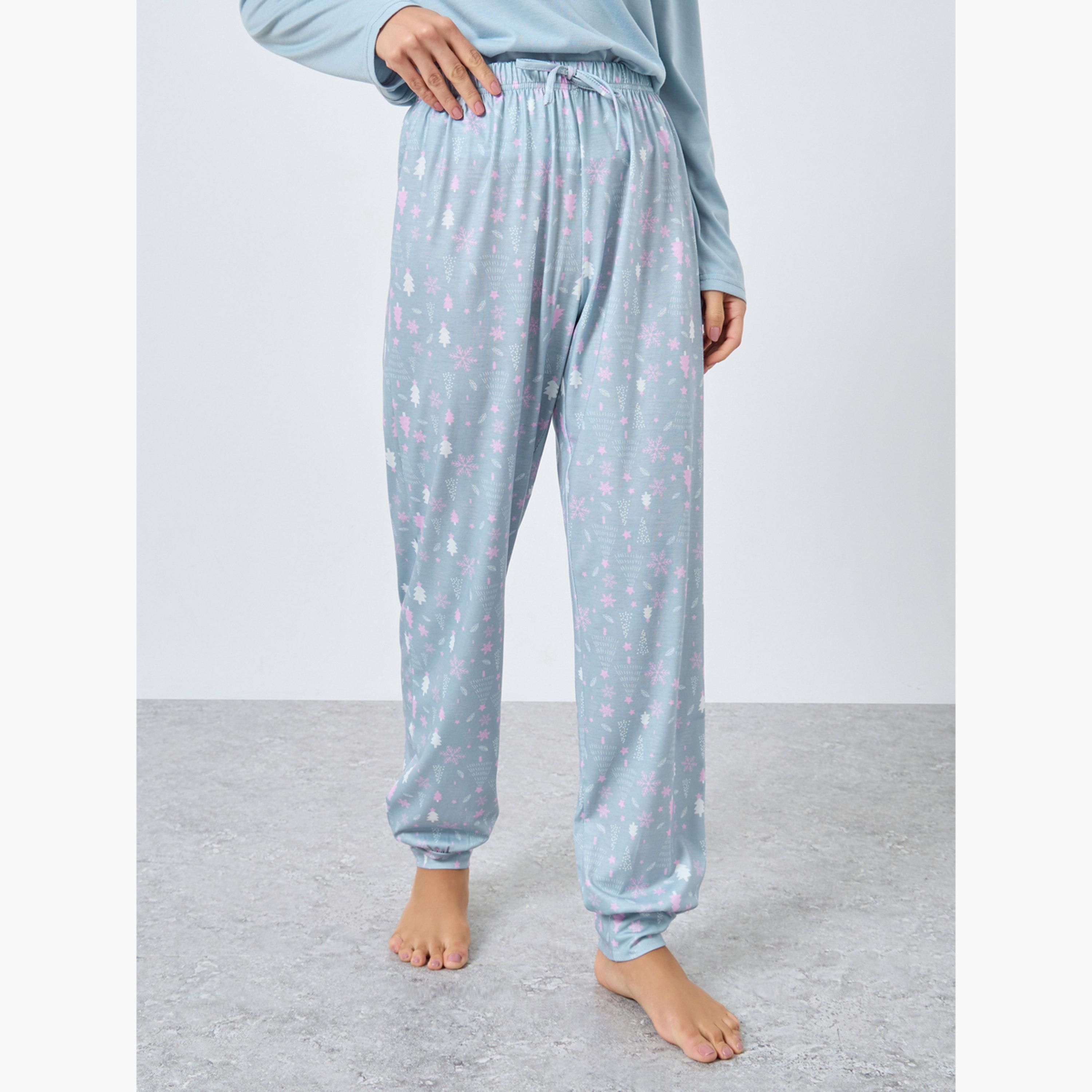 Styli Women Slogan Long Sleeve T-Shirt and Winter Print Cuffed Pyjama Set-women-clothing-nightwear-pyjamas-longsets-image-4