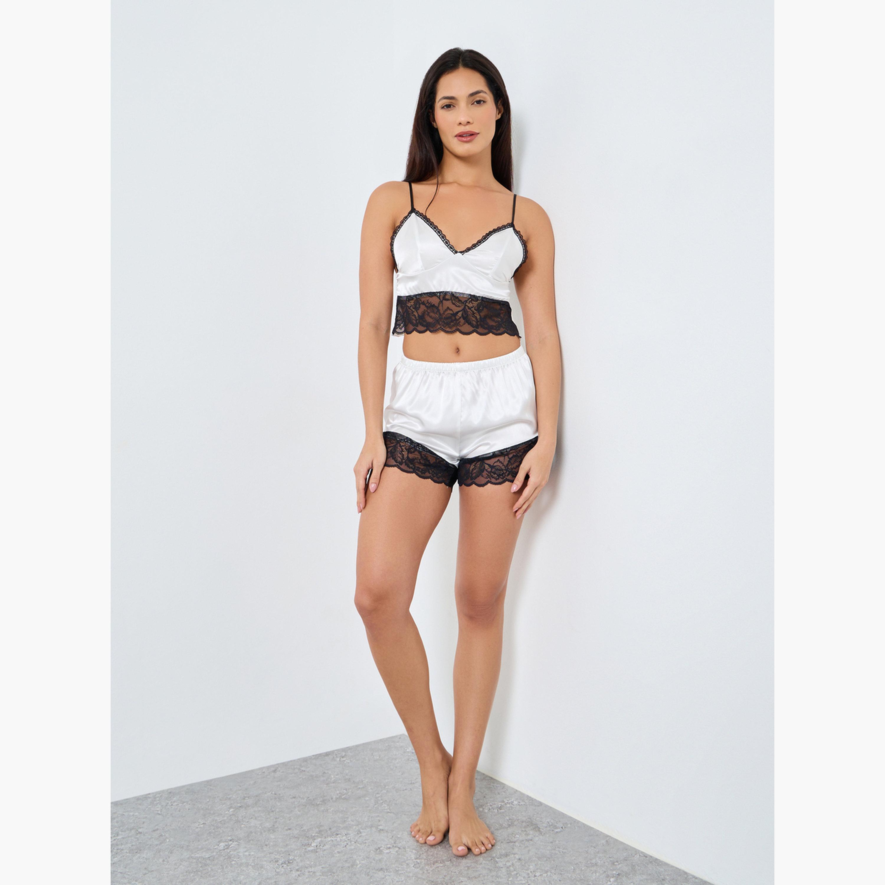 تيك تو - طقم بلوزة قصيرة وحواف دانتيل متباينة اللون وشورت-women-clothing-nightwear-pyjamas-shortsets-image-2