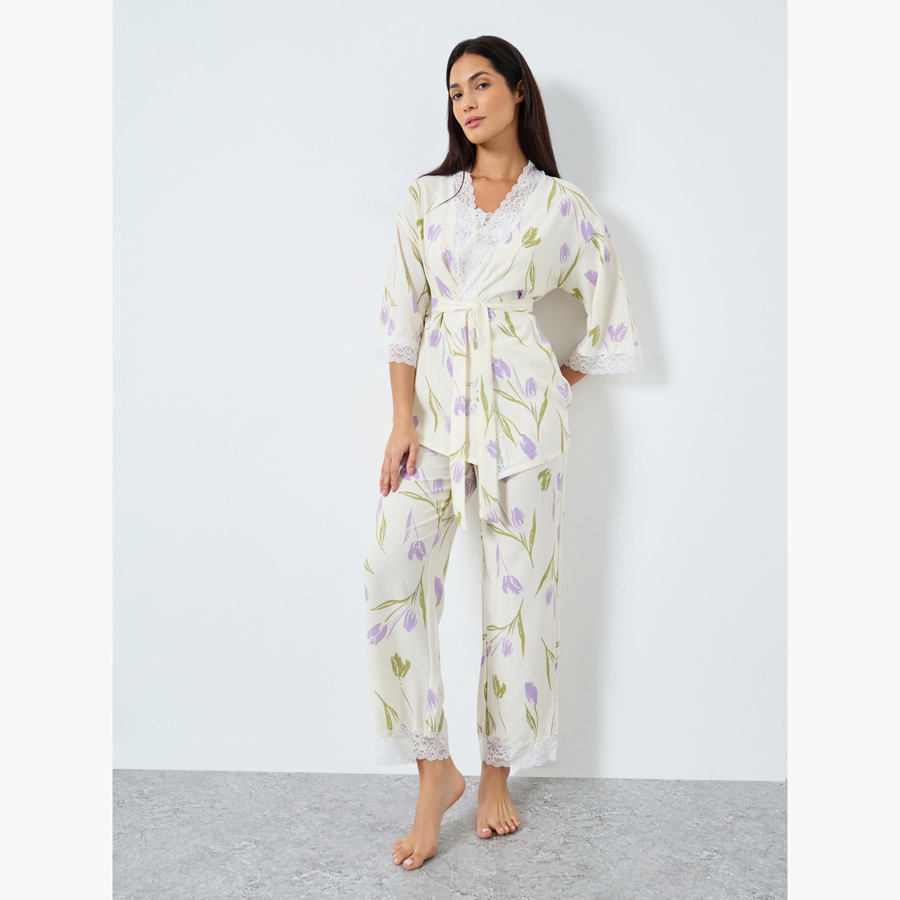تيك تو - طقم 3 قطع - قميص داخلي بطبعة زهور وحواف دانتيل، وبنطال، وروب-women-clothing-nightwear-pyjamas-longsets-image-2