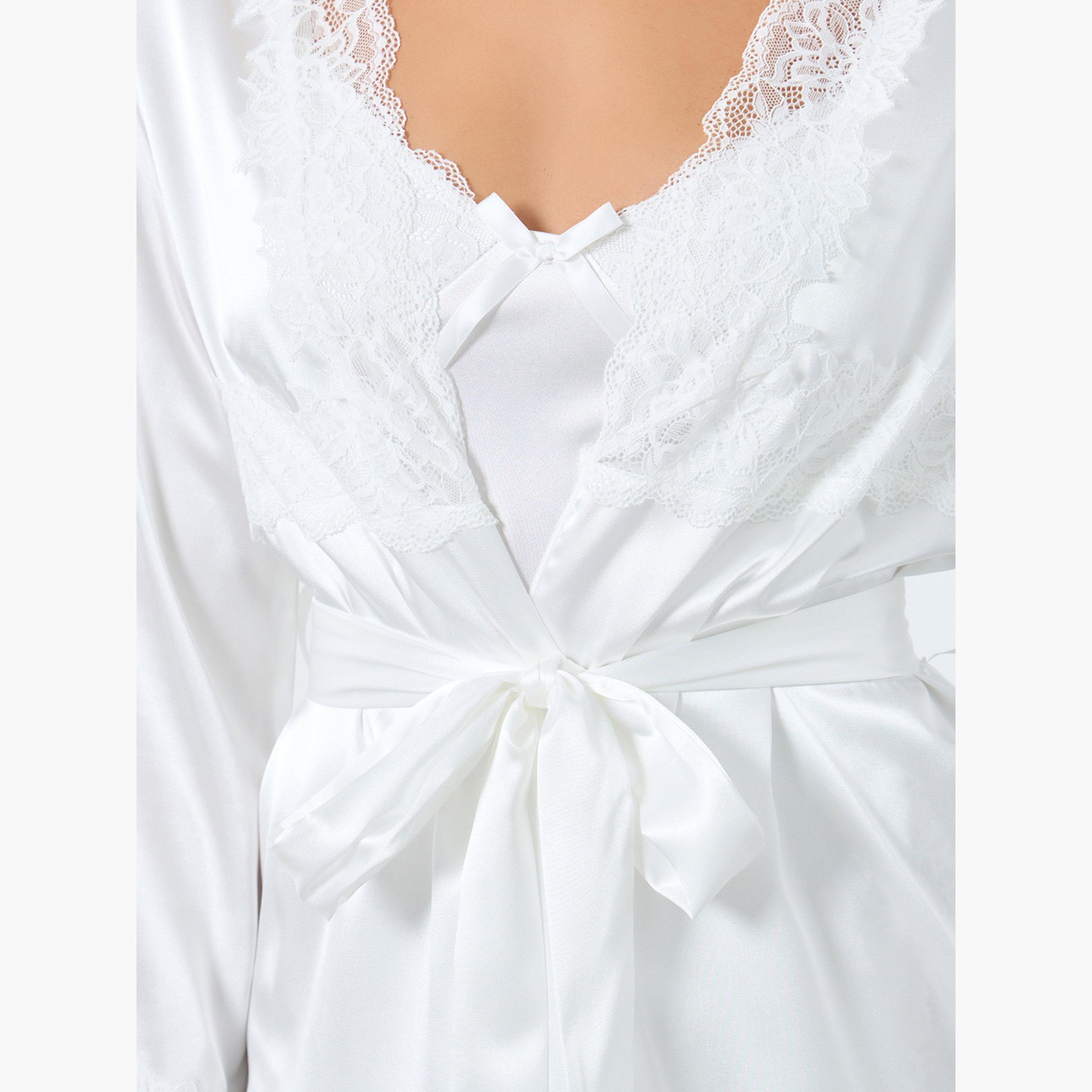 تيك تو - طقم فستان وروب بفتحة جانبية مزين بالدانتيل-women-clothing-lingerie-lingeriesets-image-4
