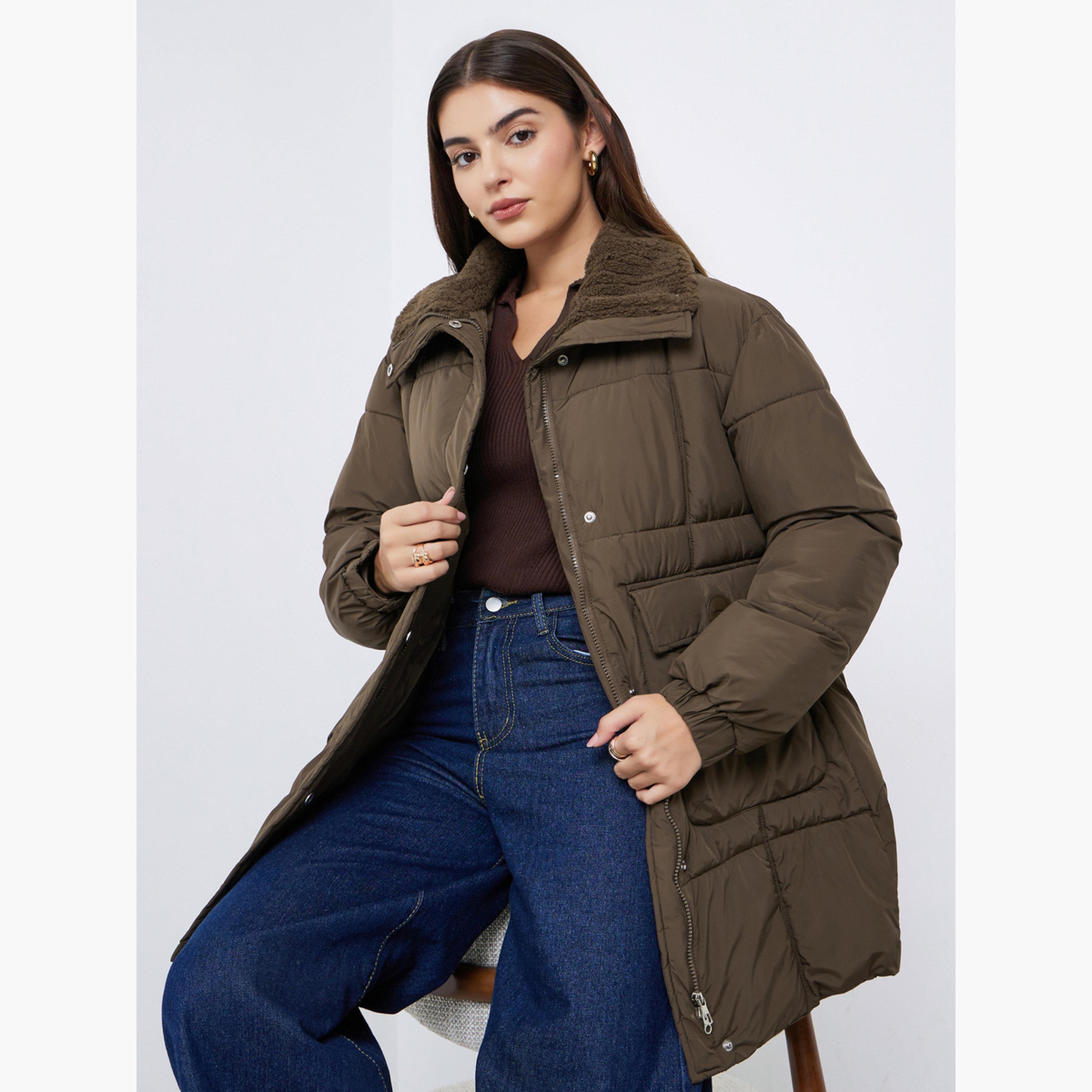 Styli Black Solid Collared Long Sleeves Women's Longline Padded Coat with Faux Fur Lining-women-clothing-coatsandjackets-coats-image-3