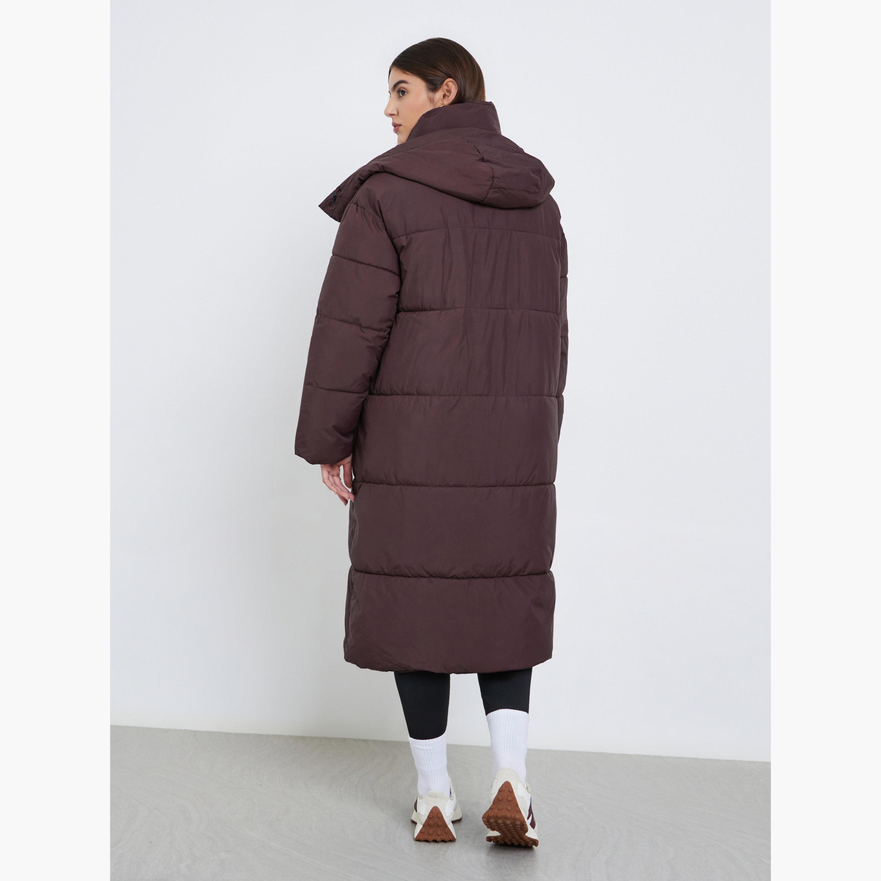 ستايلي - معطف مبطن متوسط ​​الطول تصميم واسع لون برغندي مع غطاء للرأس للنساء -women-winterwear-coatsandjackets-coats-image-4