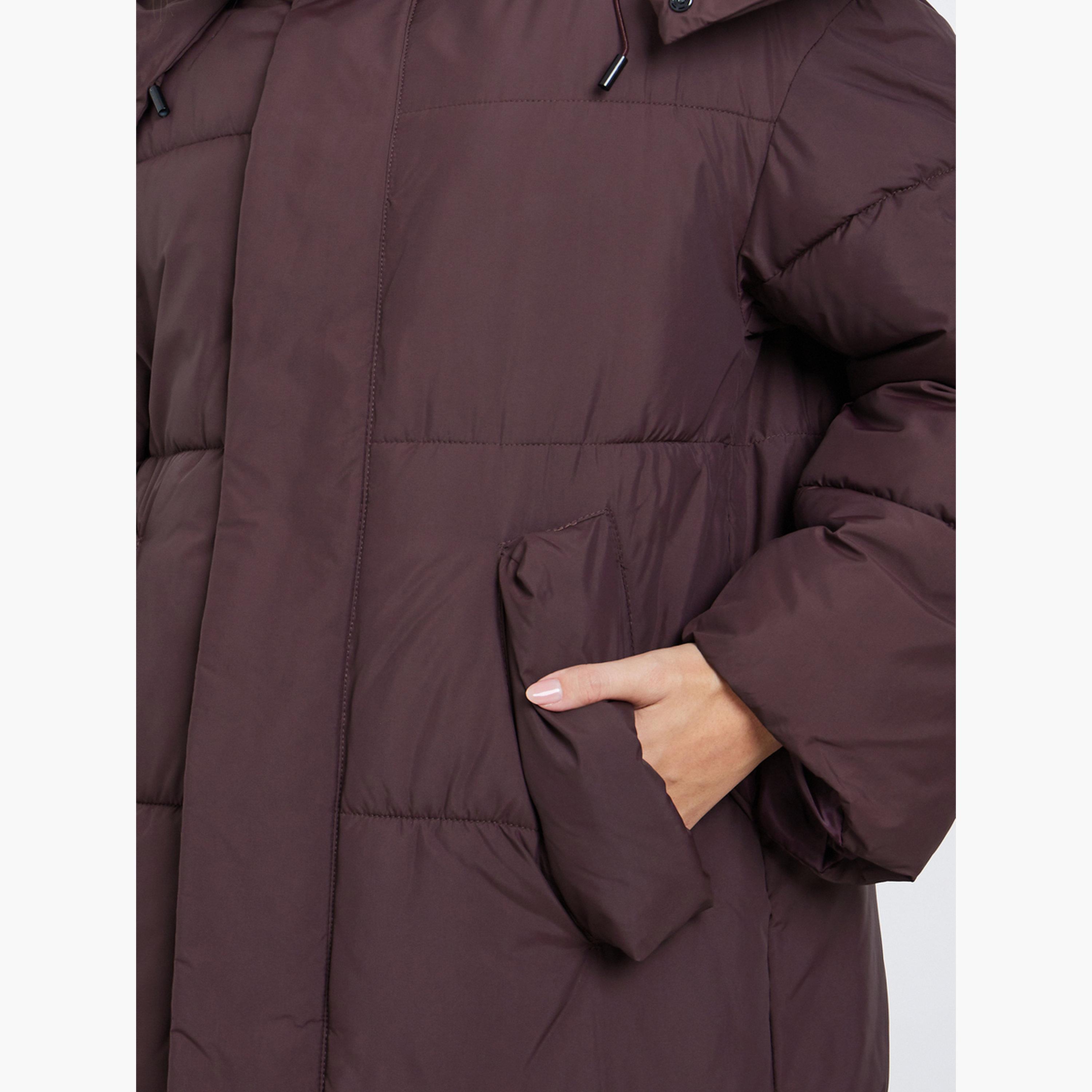 ستايلي - معطف مبطن متوسط ​​الطول تصميم واسع لون برغندي مع غطاء للرأس للنساء -women-winterwear-coatsandjackets-coats-image-5