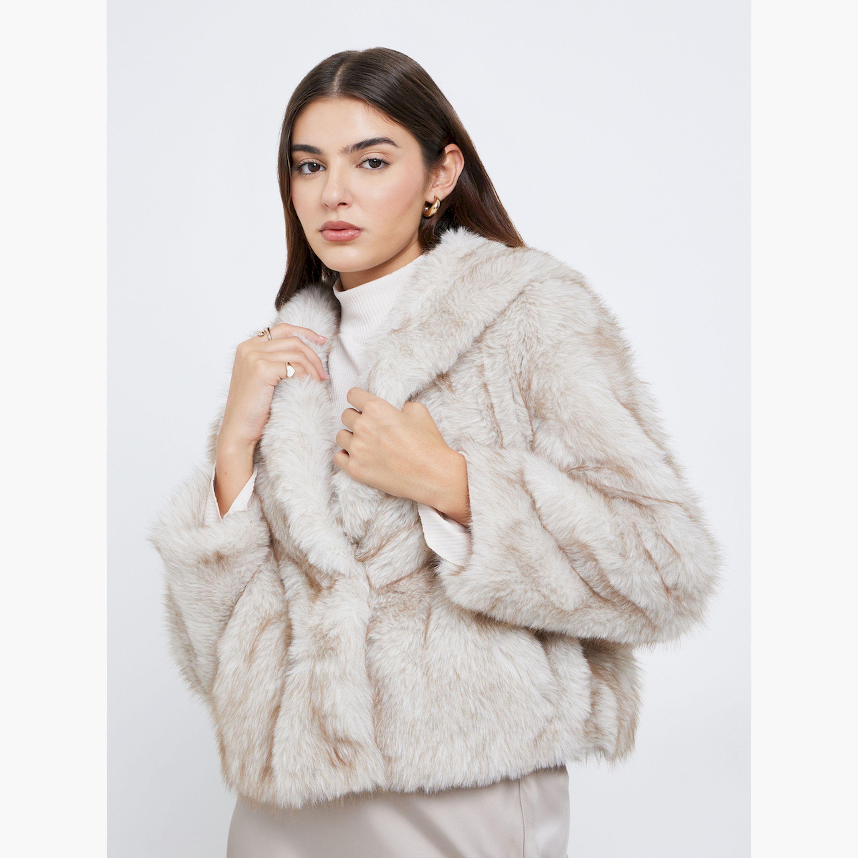 جاكيت قصير بفرو صناعي بقصة عادية-women-winterwear-coatsandjackets-jackets-image-3