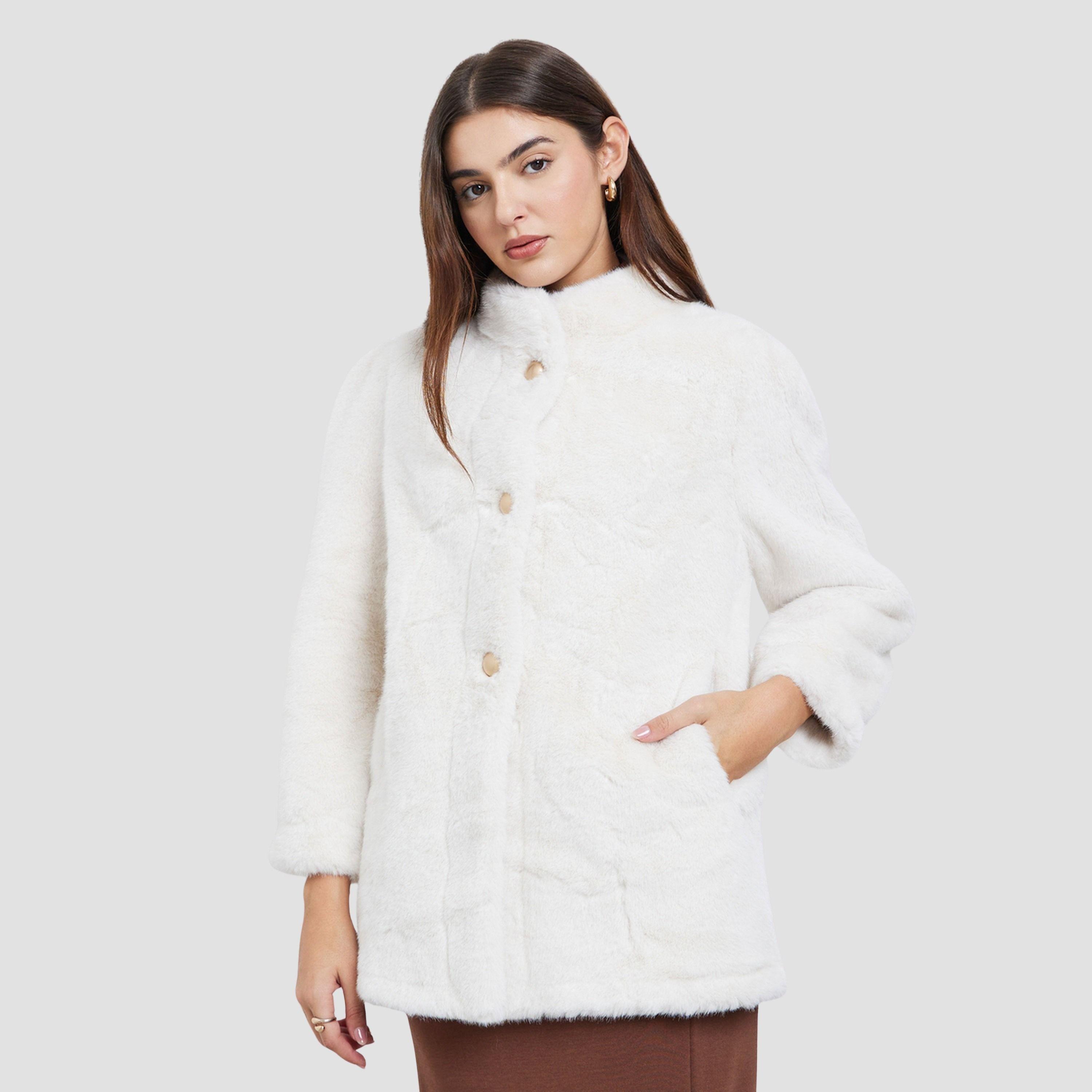 ستايلي - معطف طويل من الفرو الصناعي لون أوف وايت للنساء -women-winterwear-coatsandjackets-coats-image-1