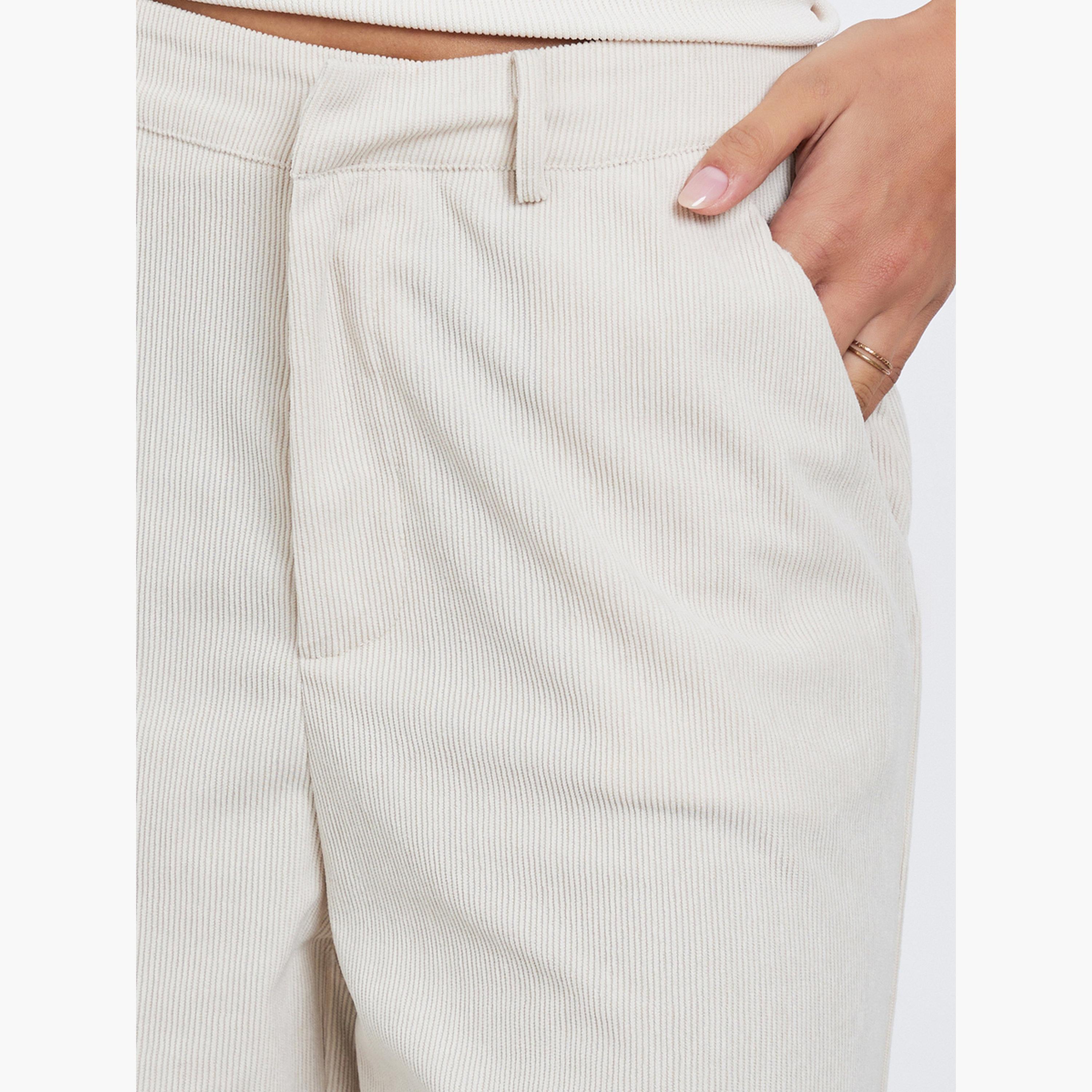 ستايلي - بنطال نسائي واسع الساق من قماش مخملي كريمي مسطح من الأمام-women-clothing-bottoms-trousers-image-3