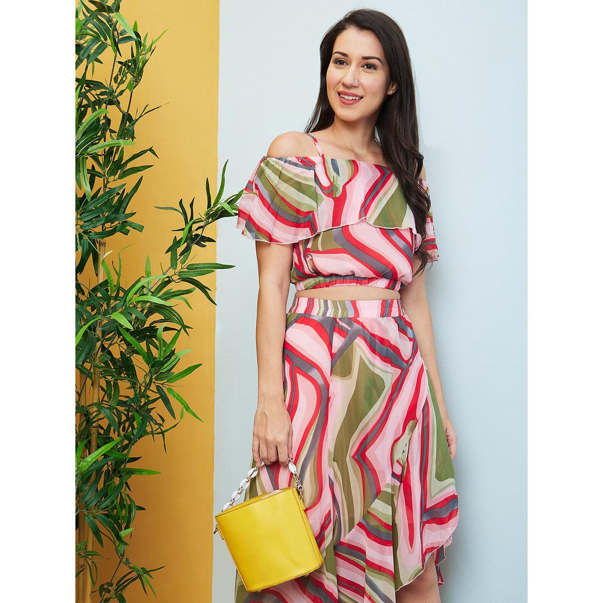 طقم منسق من تنورة وبلوزة قصيرة-women-clothing-coordsets-image-6