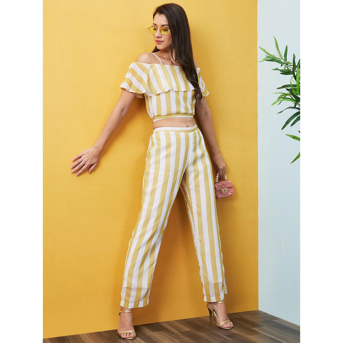 طقم منسق من بنطال وبلوزة مخططة-women-clothing-coordsets-image-1