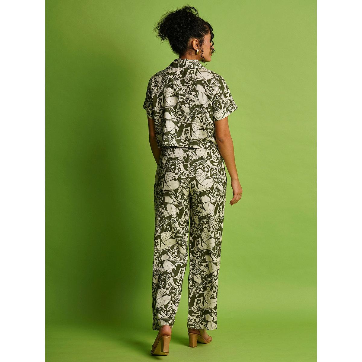 طقم منسق من بنطال وبلوزة قصيرة-women-clothing-coordsets-image-3