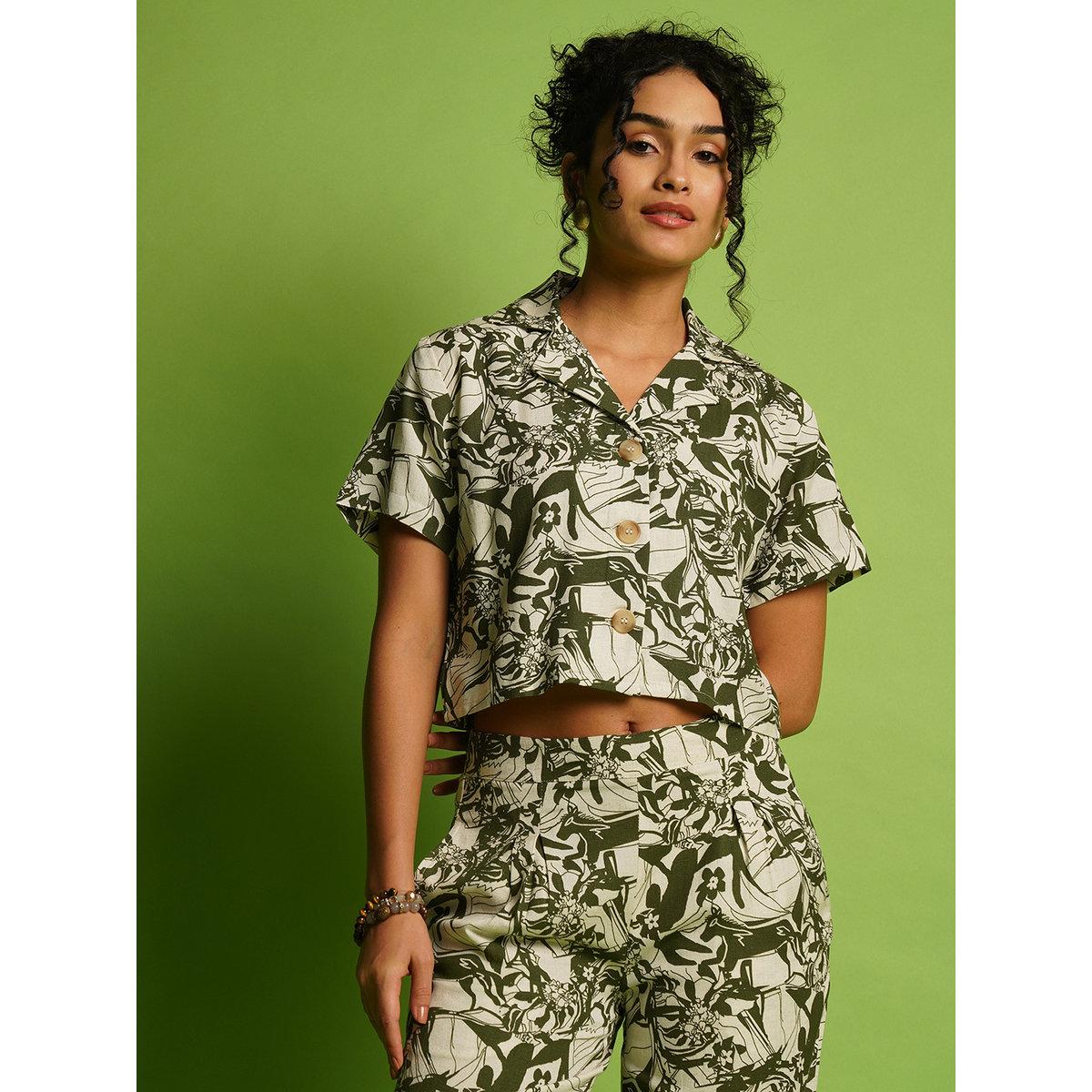 طقم منسق من بنطال وبلوزة قصيرة-women-clothing-coordsets-image-6