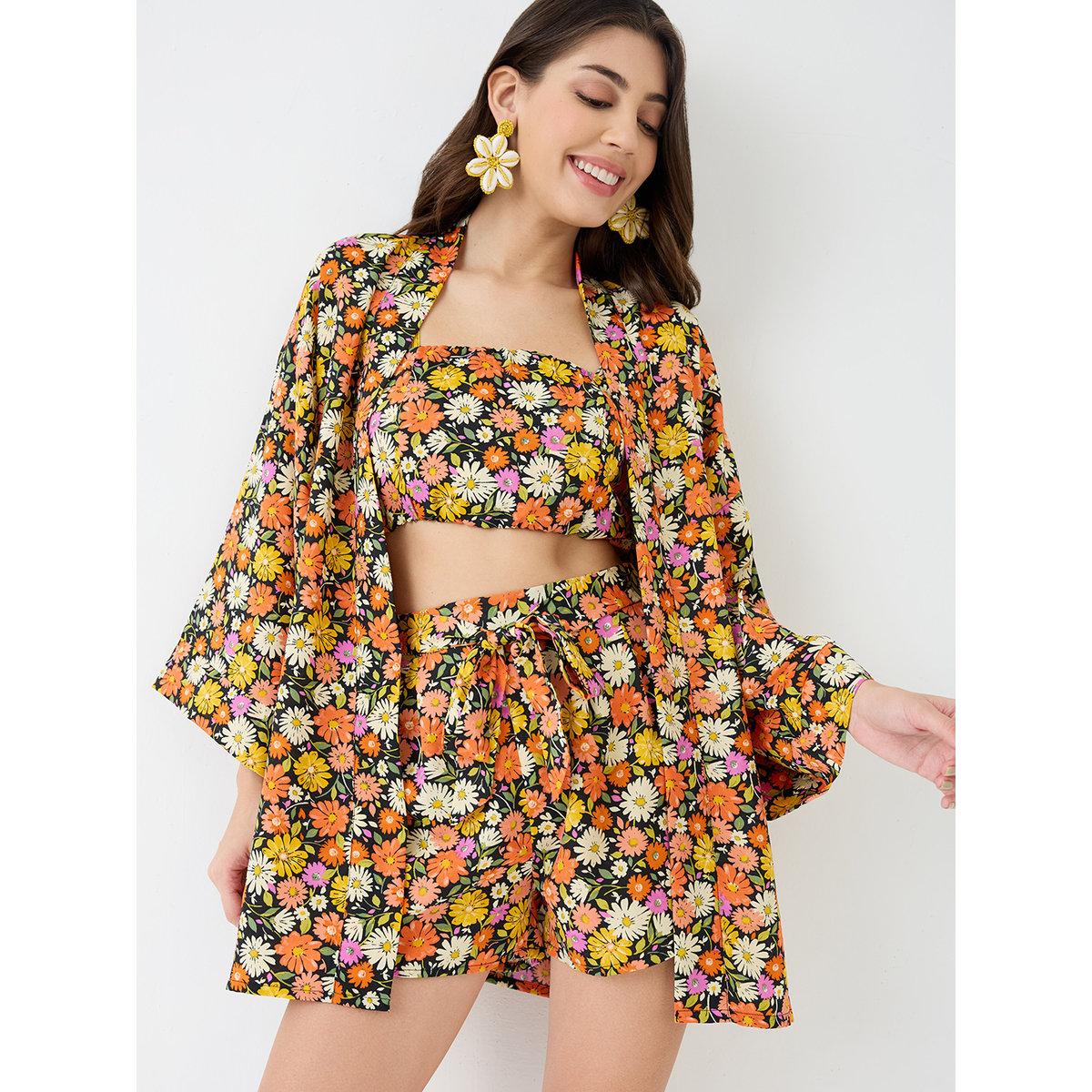 طقم منسق من شورت وبلوزة مع جاكيت-women-clothing-coordsets-image-1