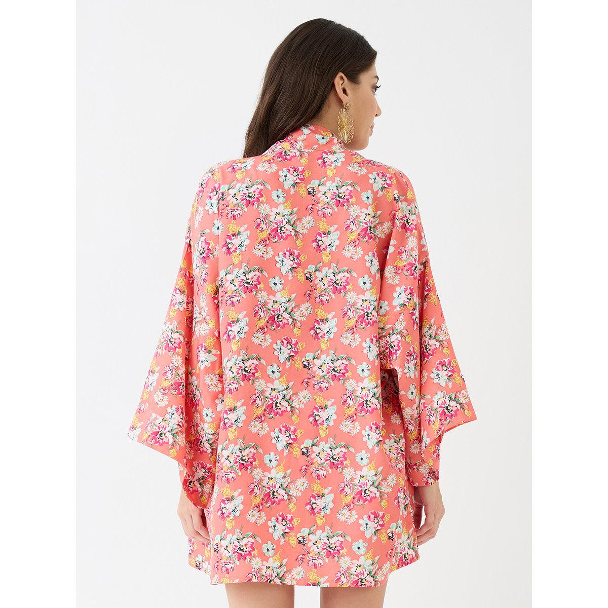 طقم منسق من شورت وبلوزة مع جاكيت-women-clothing-coordsets-image-3