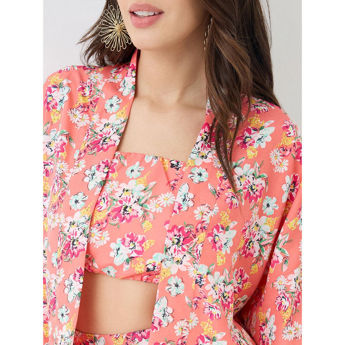 طقم منسق من شورت وبلوزة مع جاكيت-women-clothing-coordsets-image-4