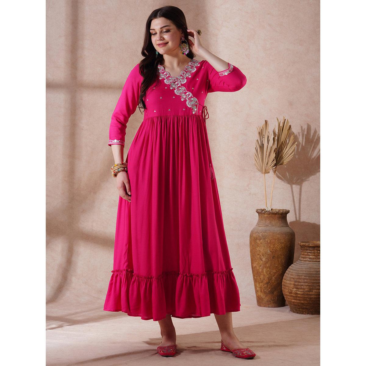 فستان طويل بتفاصيل مُطرزة-women-clothing-dresses-image-1