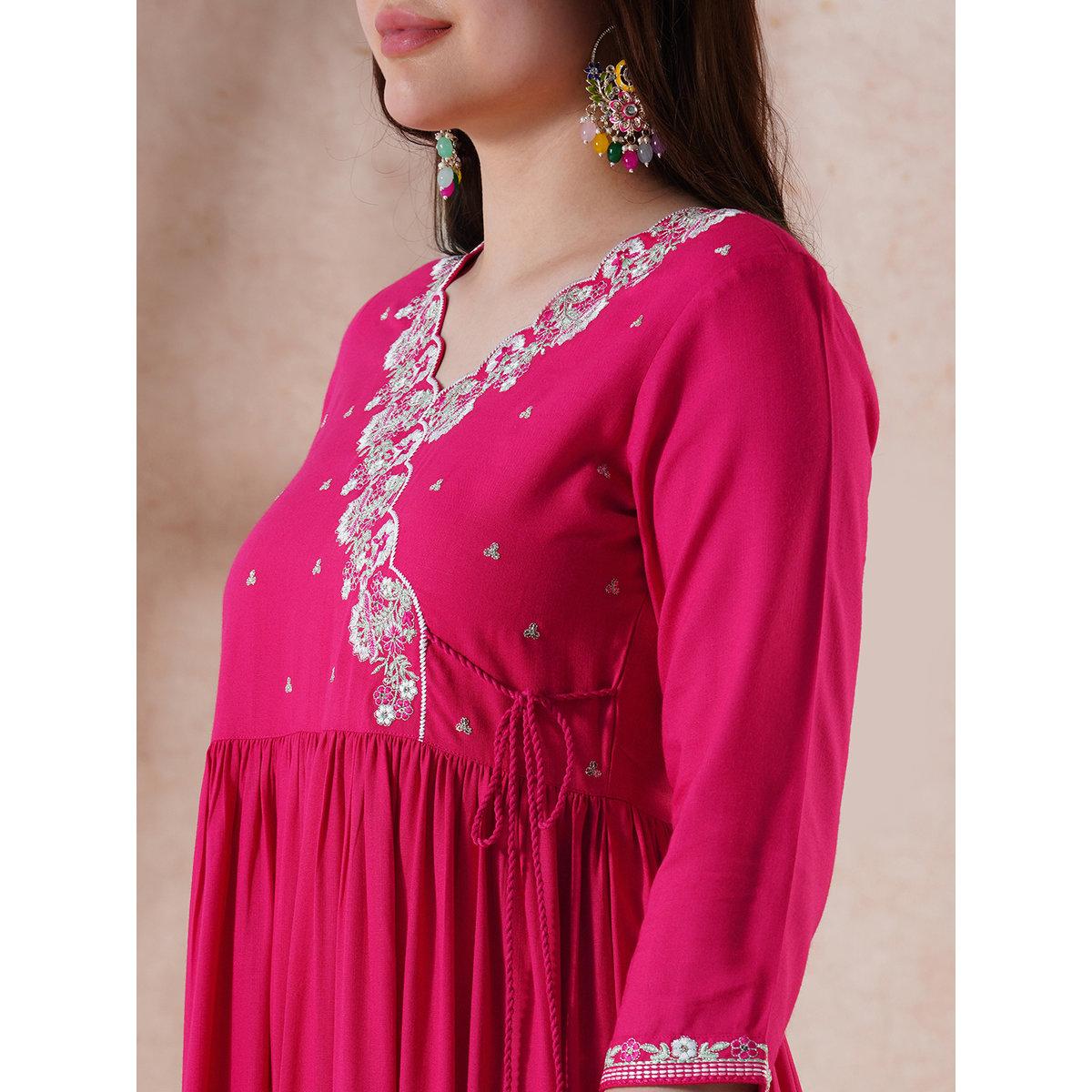 فستان طويل بتفاصيل مُطرزة-women-clothing-dresses-image-4