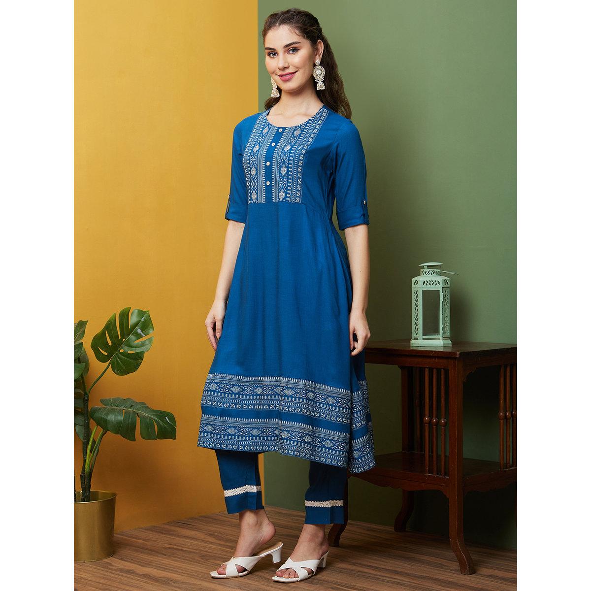 طقم منسق من كورتا وبنطال-women-clothing-ethnicwear-kurtasets-image-2