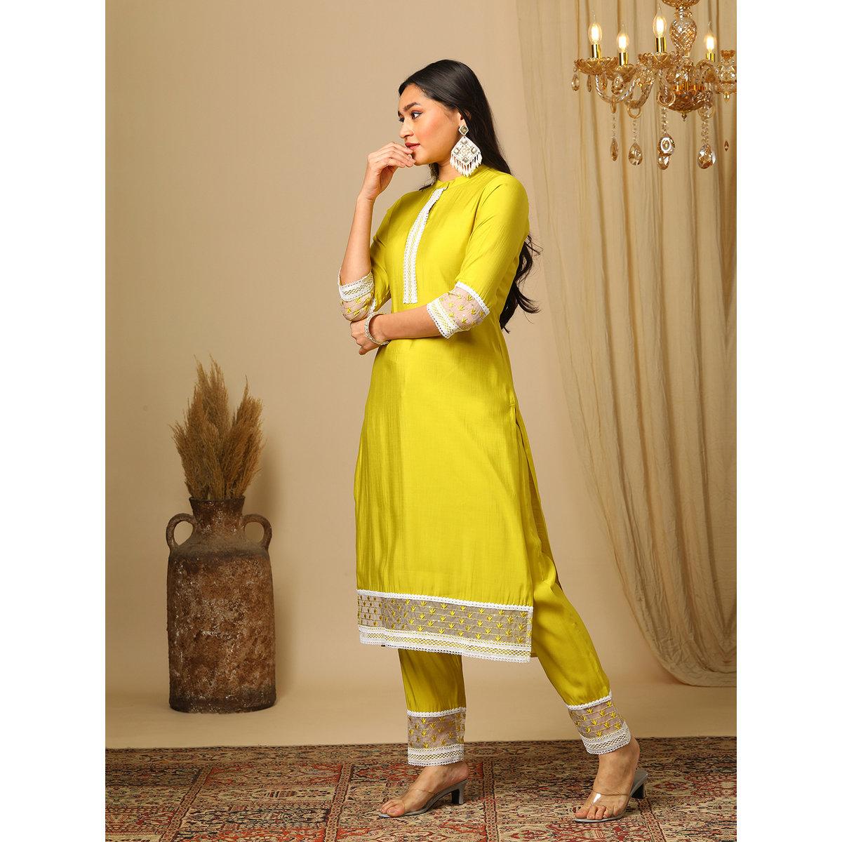 Globus X Styli Yellow Embroidered Sequin Lace Detail Kurta and Pants Set-women-clothing-ethnicwear-kurtasets-image-2