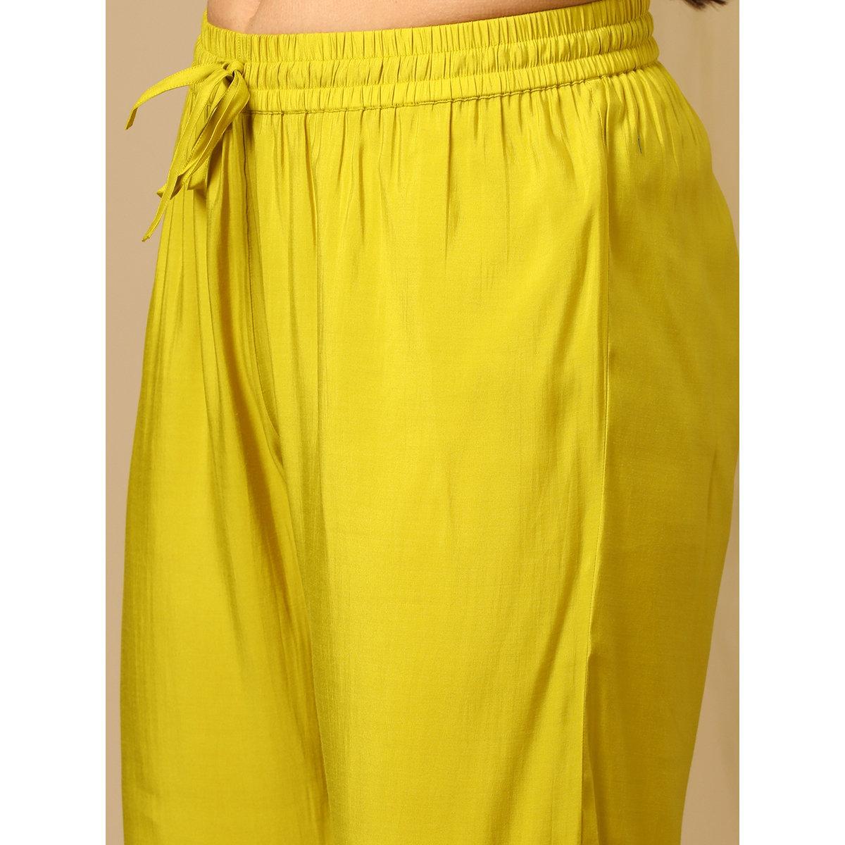 طقم من بنطال وكورتا بتفاصيل مُطرزة-women-clothing-ethnicwear-kurtasets-image-5