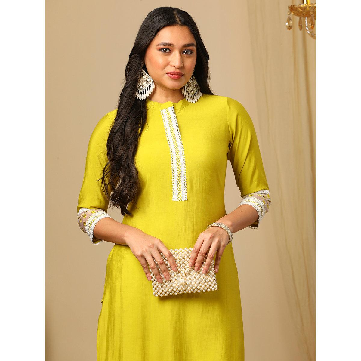 طقم من بنطال وكورتا بتفاصيل مُطرزة-women-clothing-ethnicwear-kurtasets-image-6