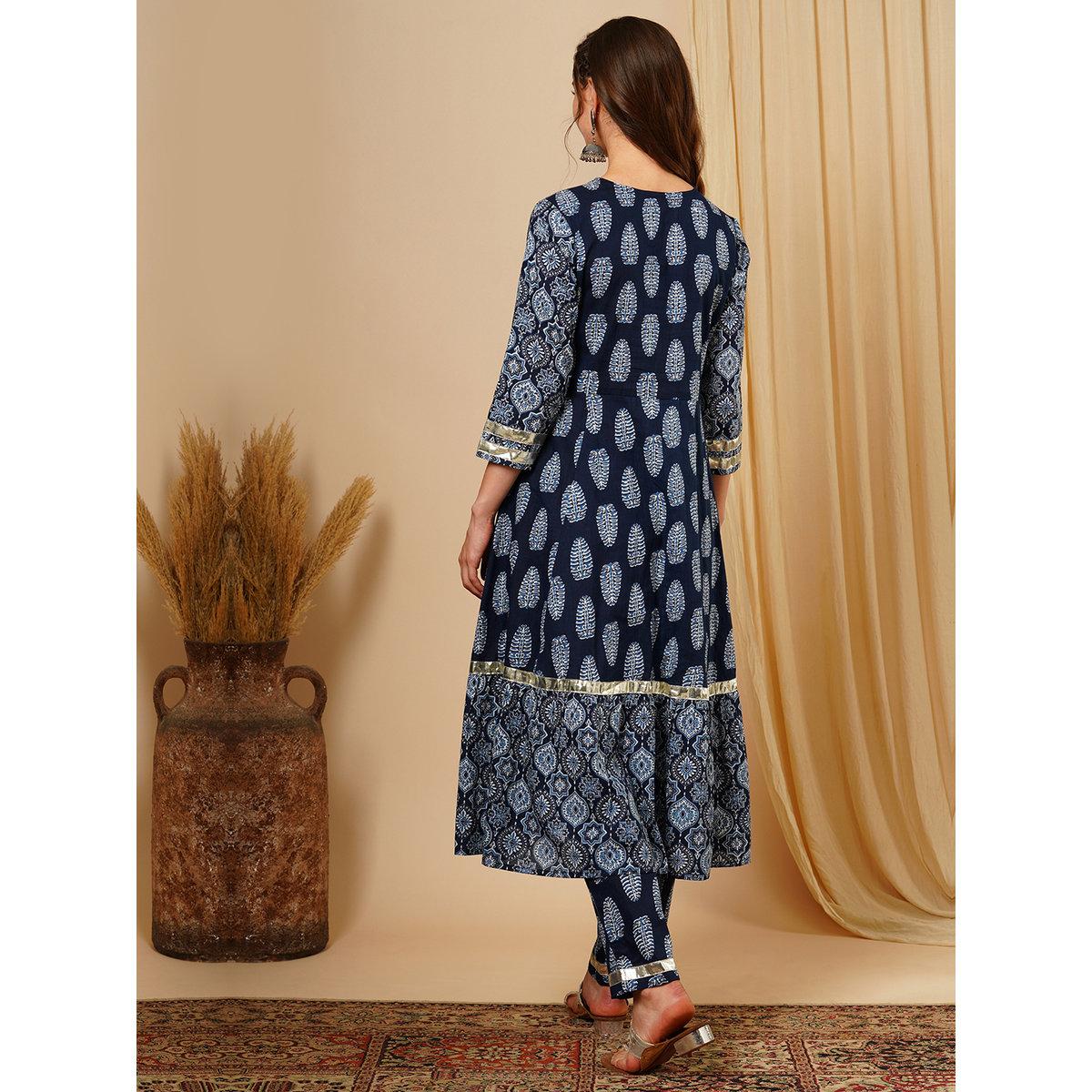 طقم منسق من كورتا وبنطال بقصة مُستقيمة-women-clothing-ethnicwear-kurtasets-image-3