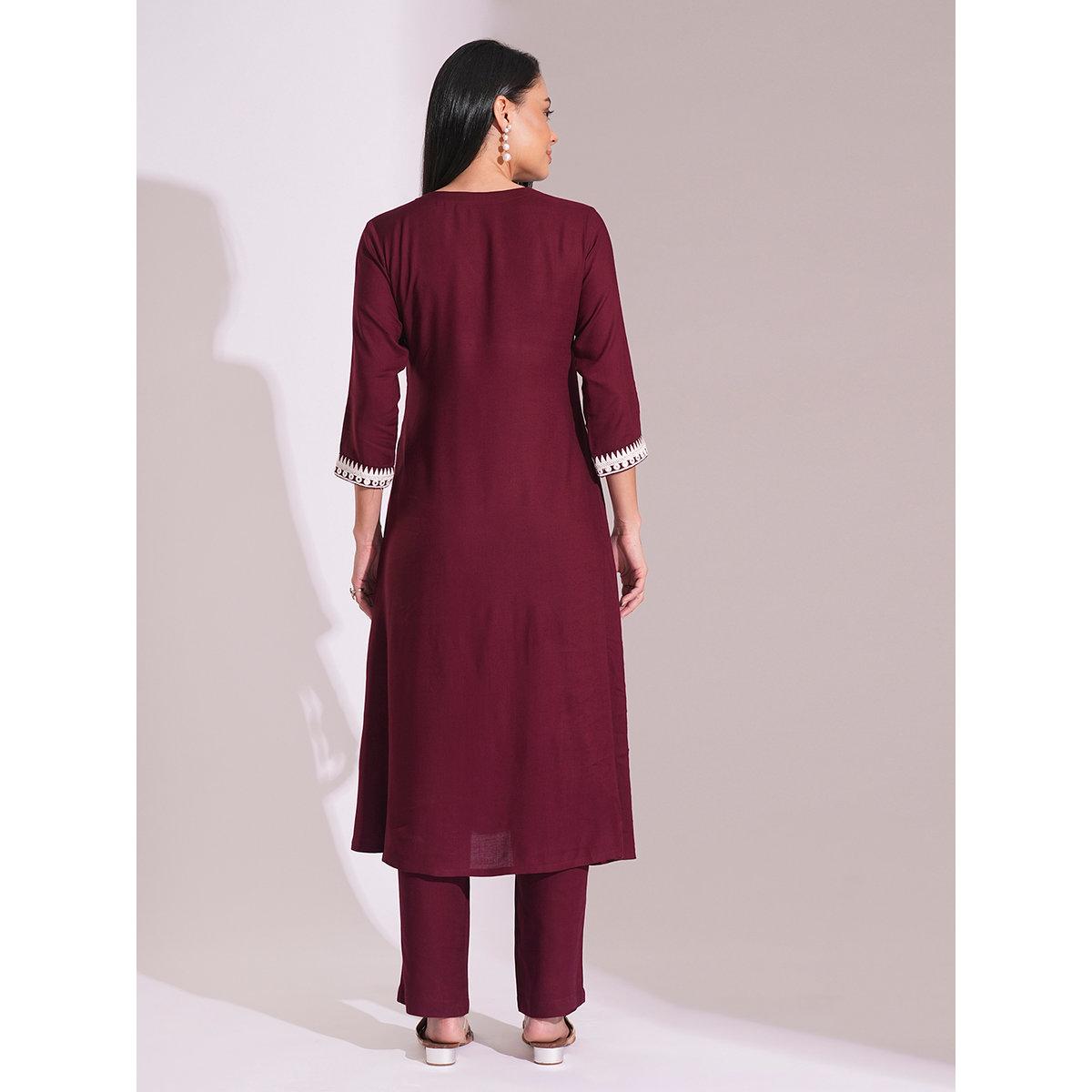 طقم من بنطال وكورتا بتفاصيل مُطرزة-women-clothing-ethnicwear-kurtasets-image-3