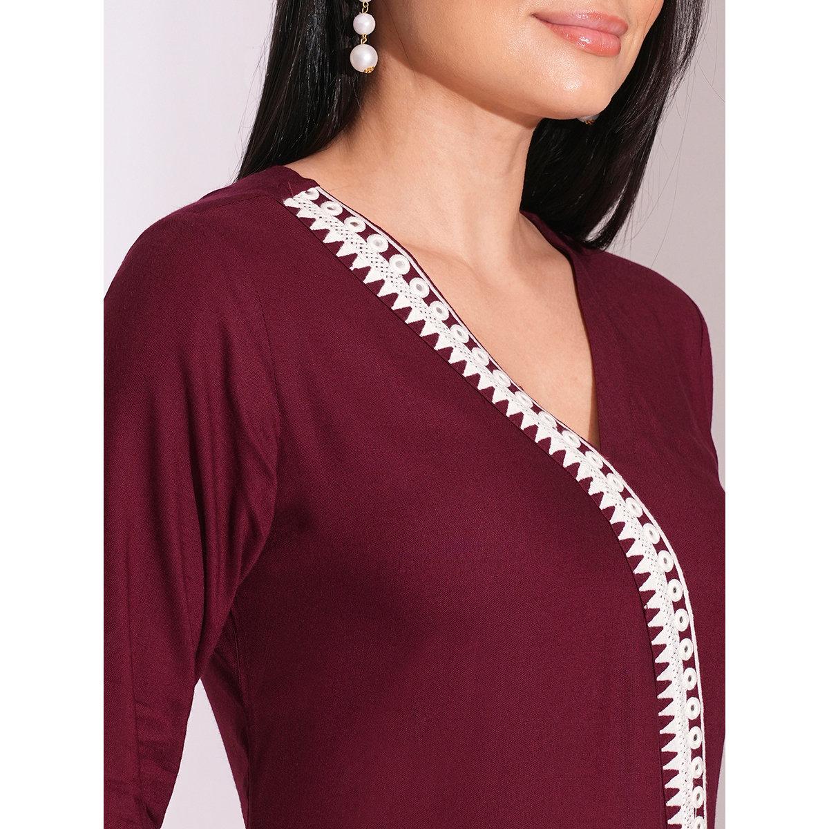 طقم من بنطال وكورتا بتفاصيل مُطرزة-women-clothing-ethnicwear-kurtasets-image-4