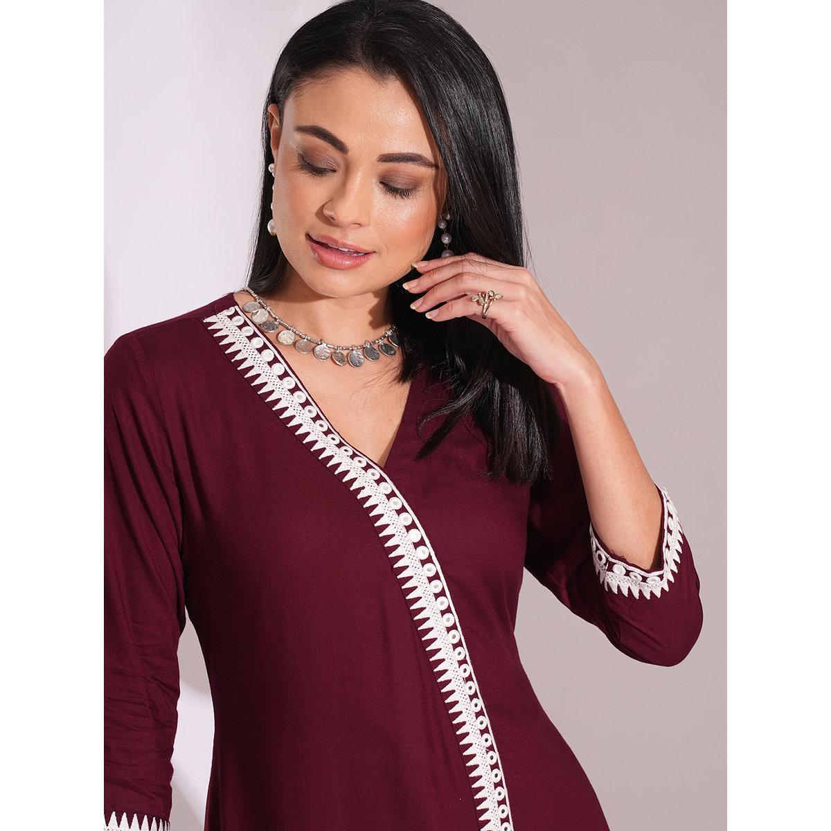 طقم من بنطال وكورتا بتفاصيل مُطرزة-women-clothing-ethnicwear-kurtasets-image-7