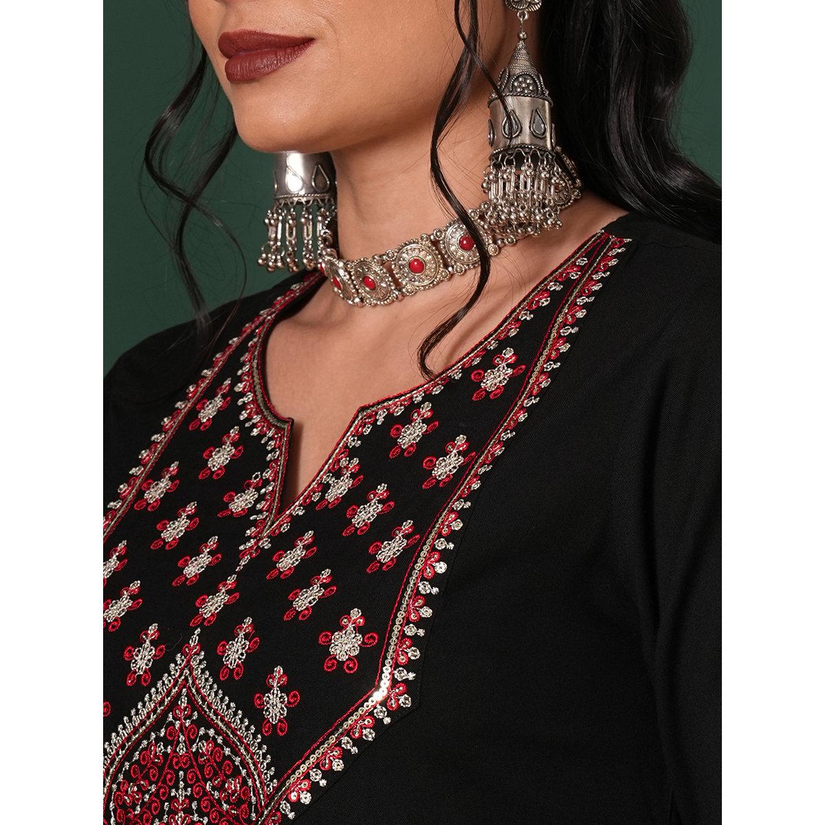 طقم منسق من بنطال وكورتا بتفاصيل مُطرزة-women-clothing-ethnicwear-kurtasets-image-4