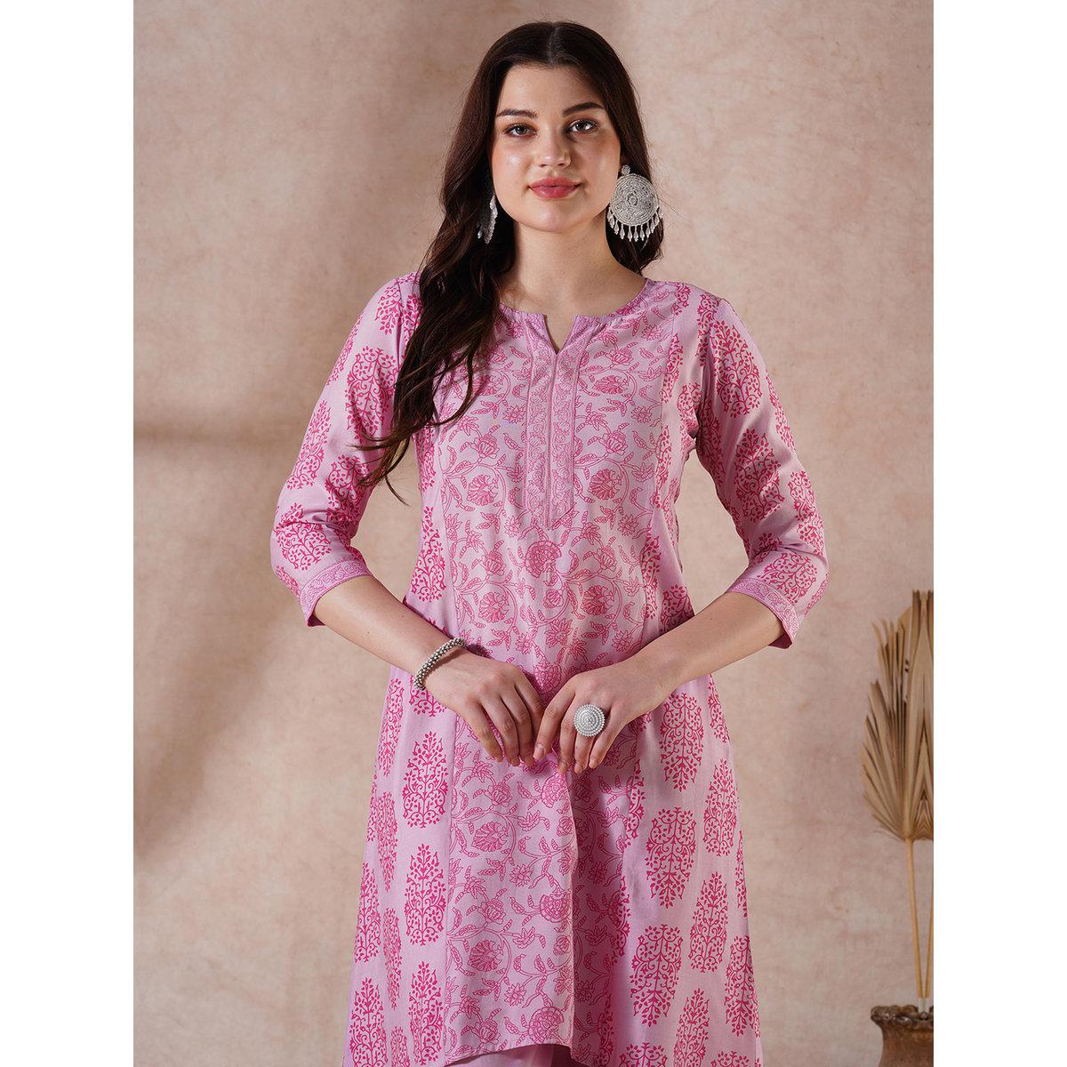 طقم من بنطال وكورتا بحافة غير متماثلة-women-clothing-ethnicwear-kurtasets-image-6