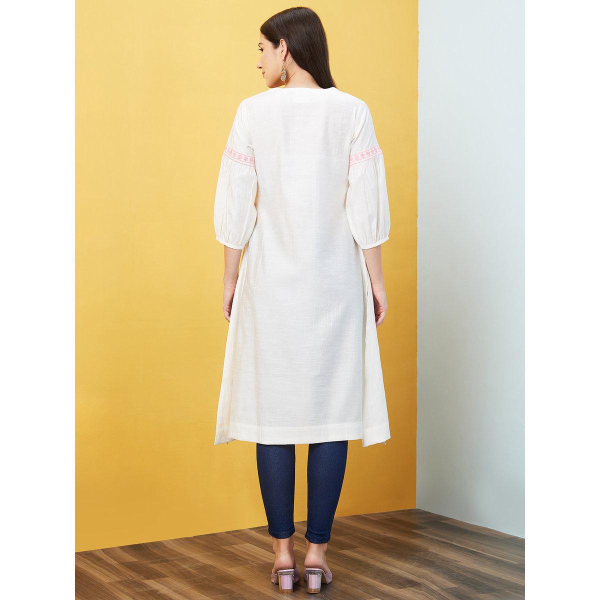 Globus X Styli White Embroidered Yoke Straight Kurta-women-clothing-ethnicwear-kurtas-image-3