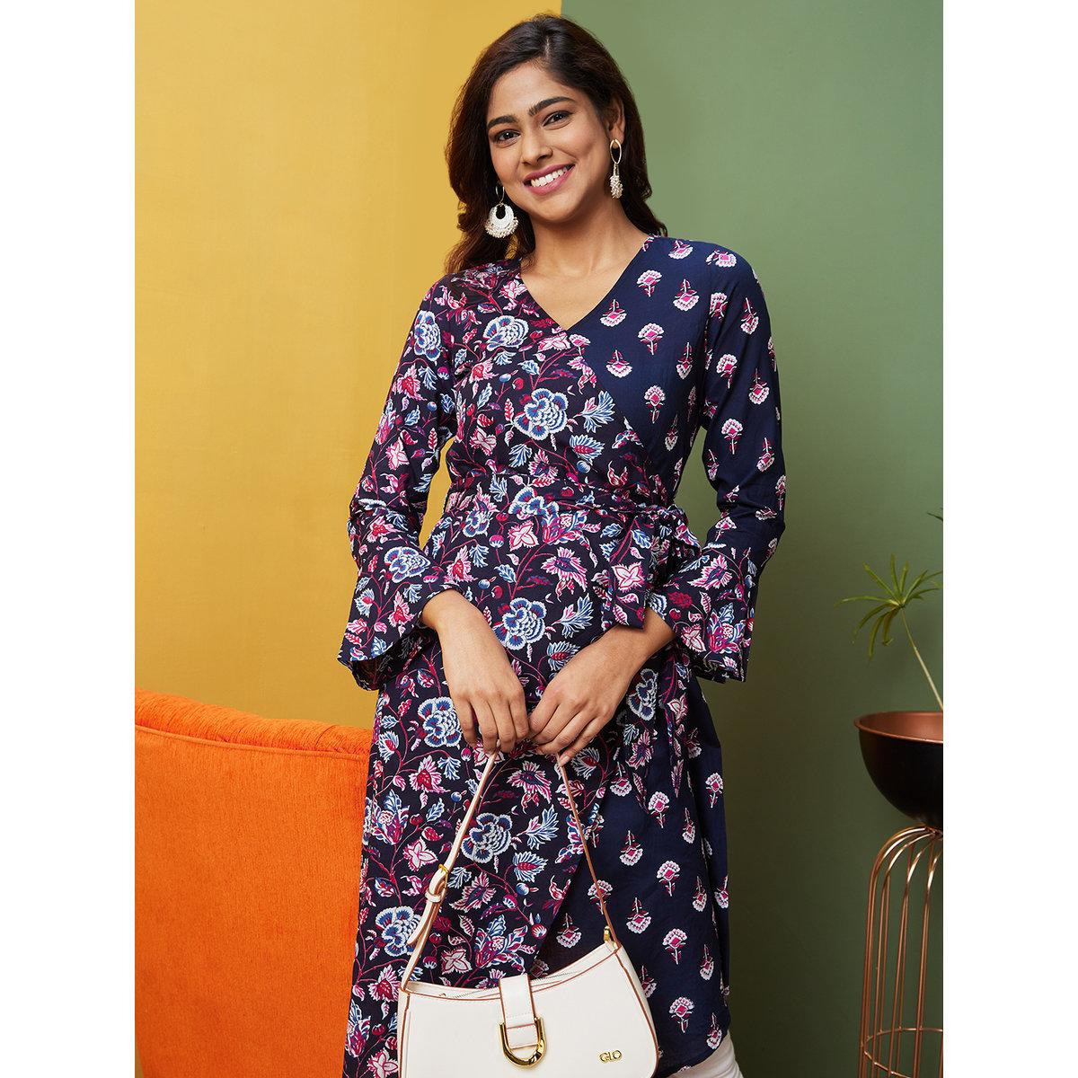Globus X Styli Women Navy Printed V-Neck A-Line Kurta-women-clothing-ethnicwear-kurtas-image-5