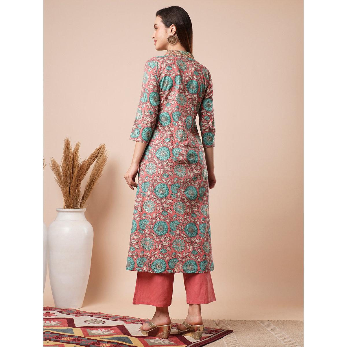 طقم من بنطال وكورتا بطبعة زهور-women-clothing-ethnicwear-kurtasets-image-3